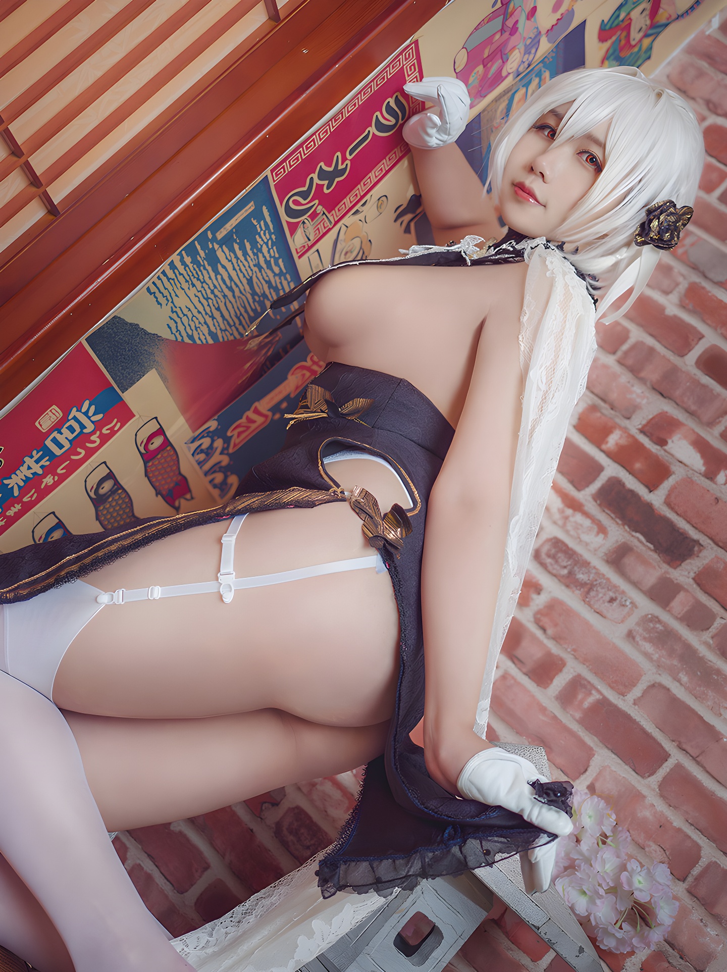 天然呆萌麻花酱：甜美笑容与完美身材的完美结合