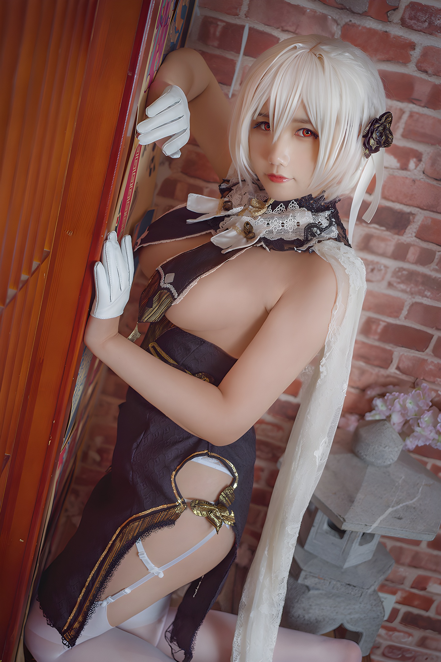 天然呆萌麻花酱：甜美笑容与完美身材的完美结合