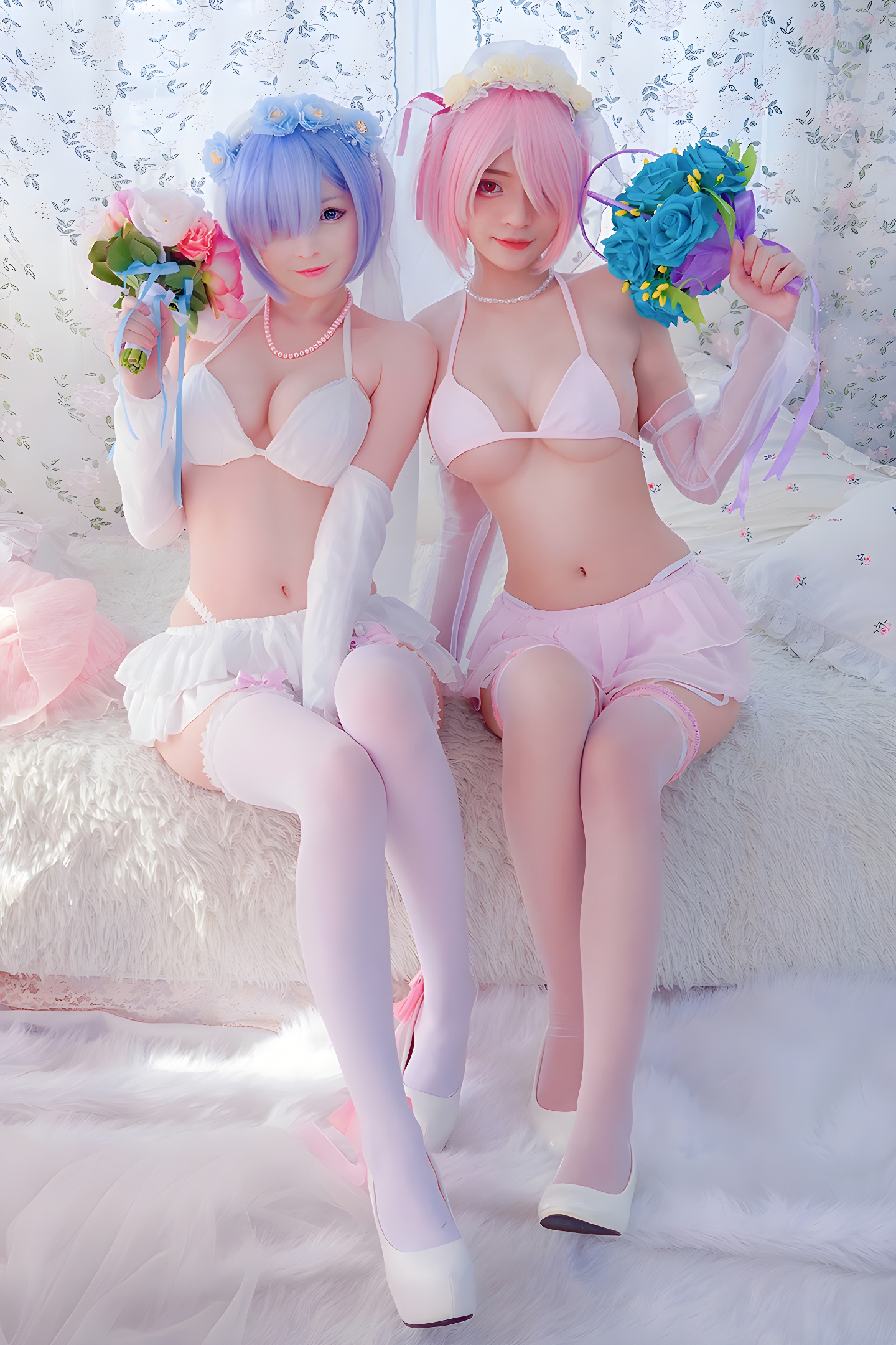 越南学生妹Azami火爆身材惊艳全网，青春魅力无法挡