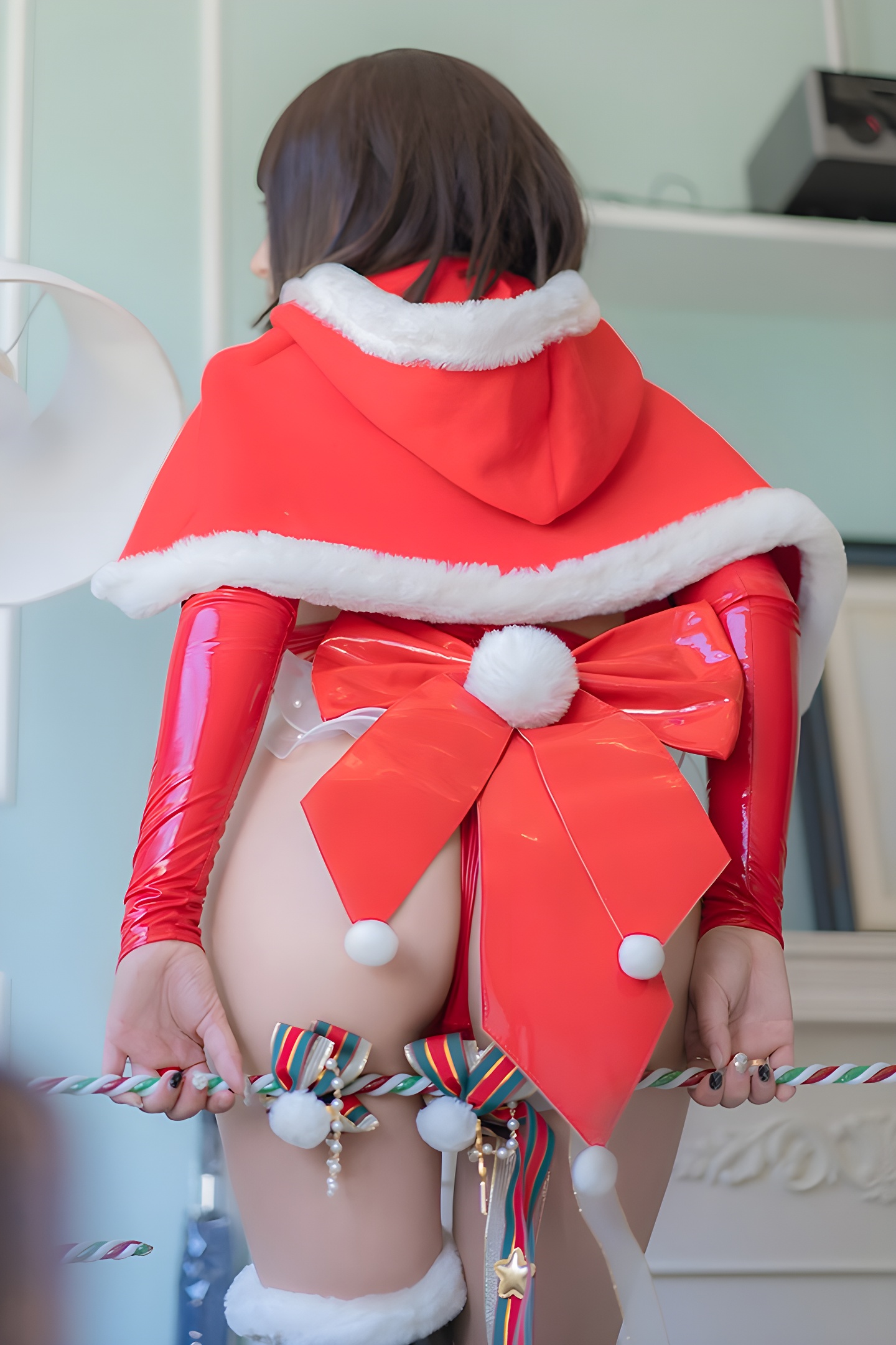 圣诞迷情：死库水与米线线的性感蜜臀大秀