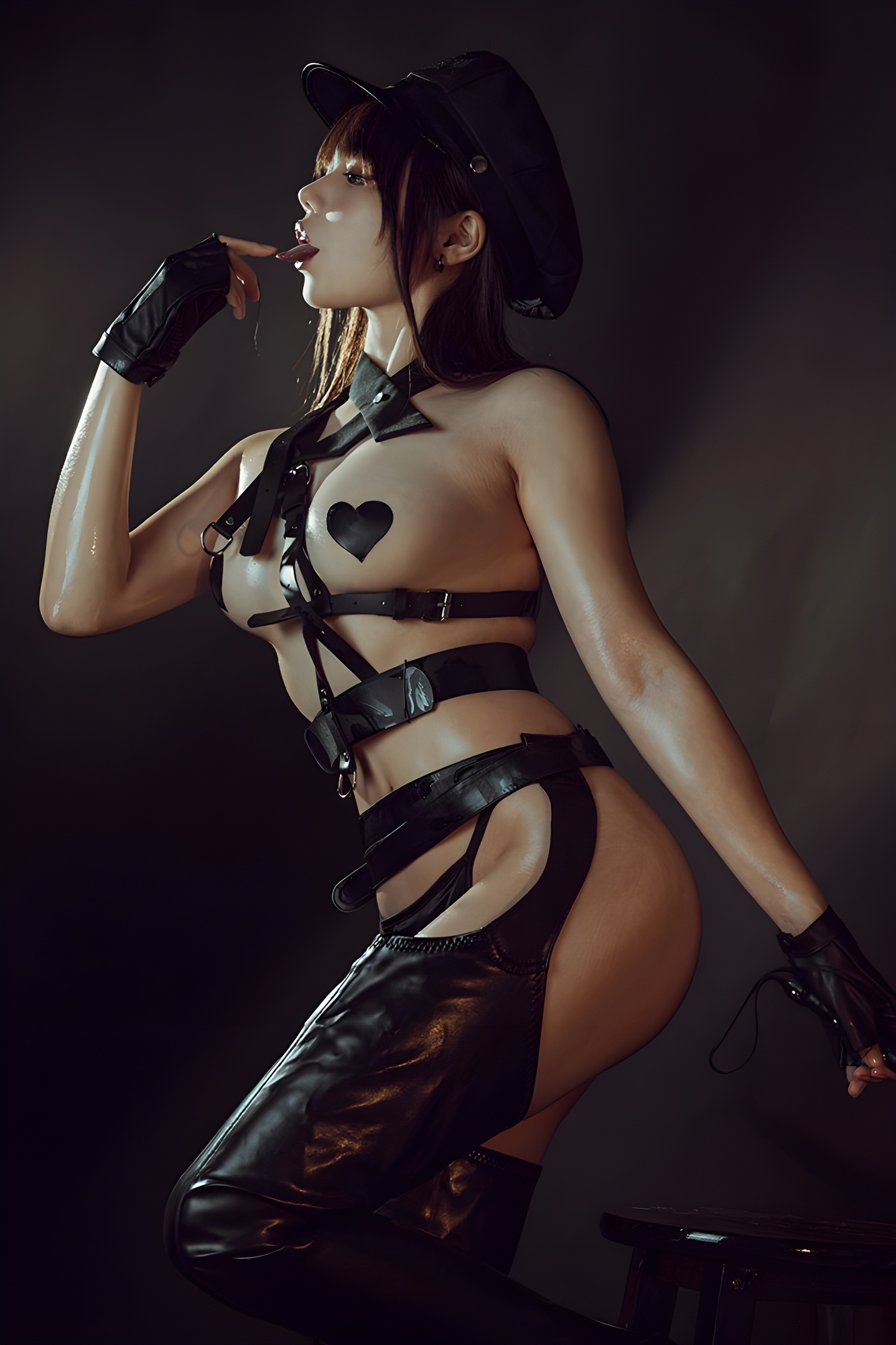 七月喵子抹油少女情趣束缚大尺度写真集