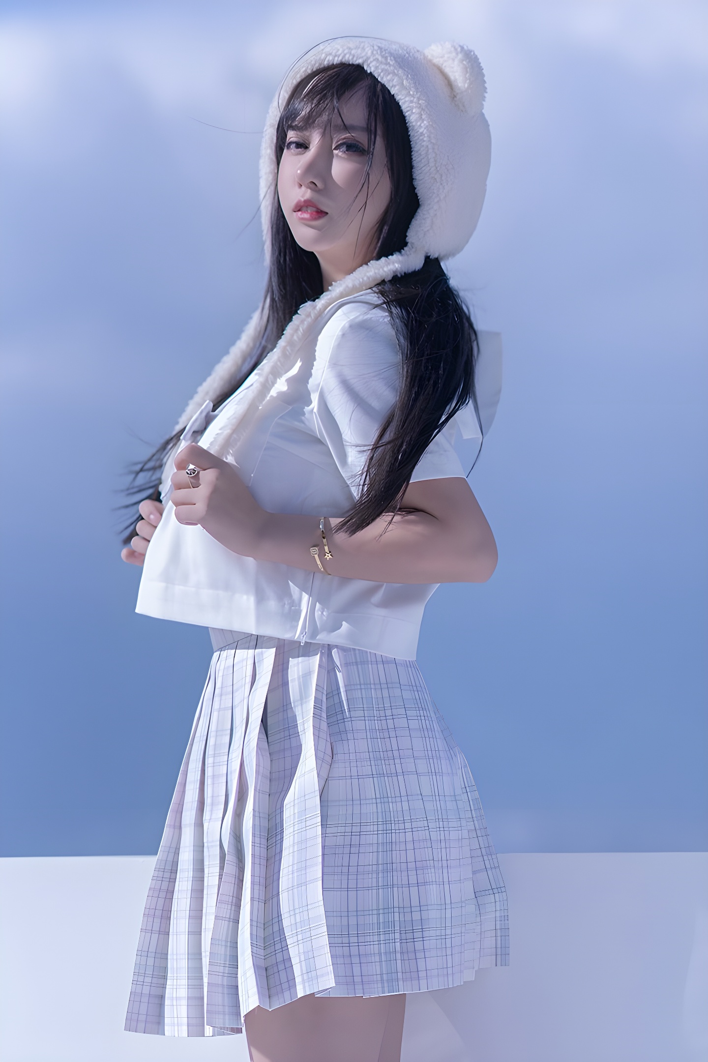 思春期少女米线线JK制服写真：美腿与青春的完美结合