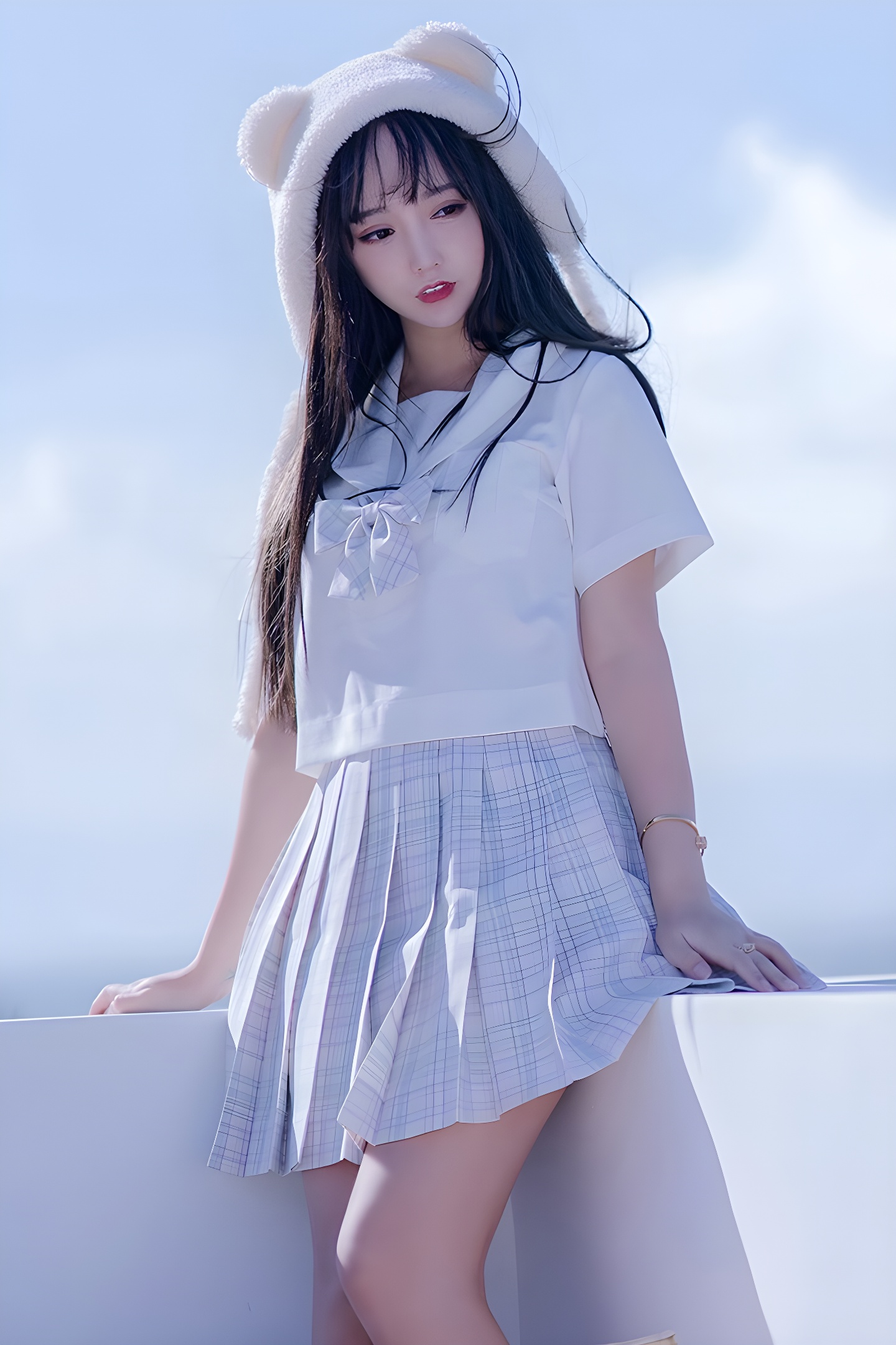 思春期少女米线线JK制服写真：美腿与青春的完美结合