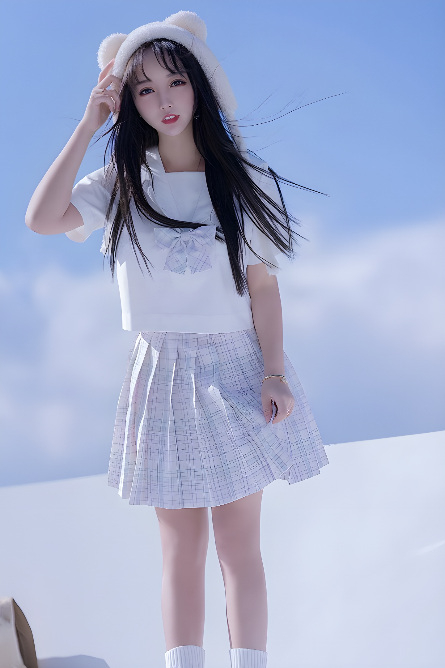 米线线JK制服美腿写真：捕捉思春期少女的迷人瞬间