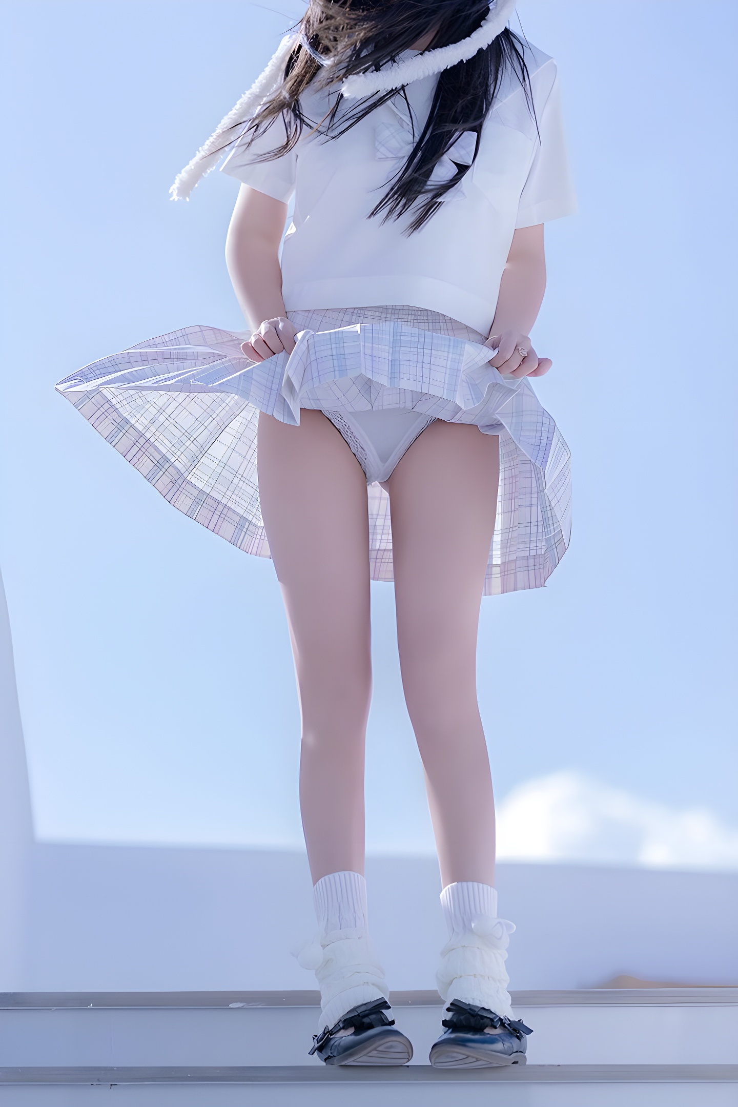 米线线JK制服美腿写真：捕捉思春期少女的迷人瞬间