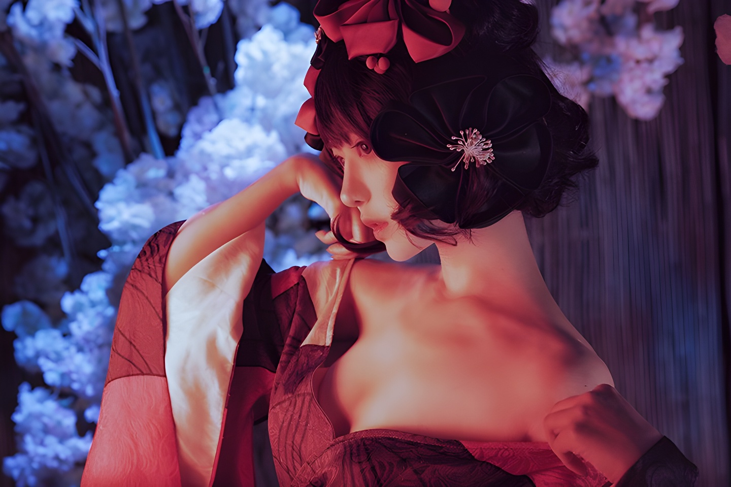 画仙COS小鹿鹿：夺命娇体与唯美性感的完美结合