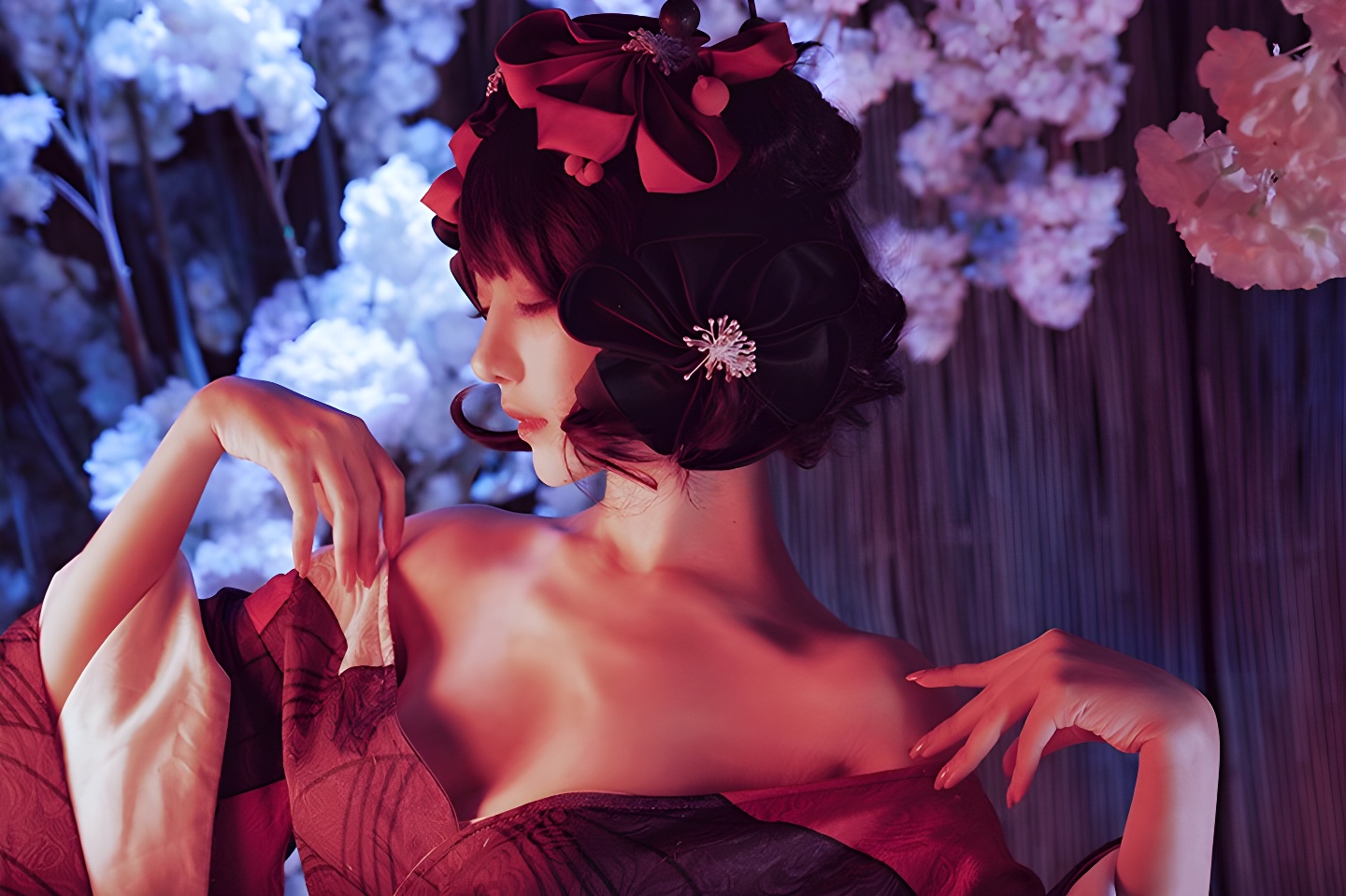 画仙COS小鹿鹿：夺命娇体与唯美性感的完美结合