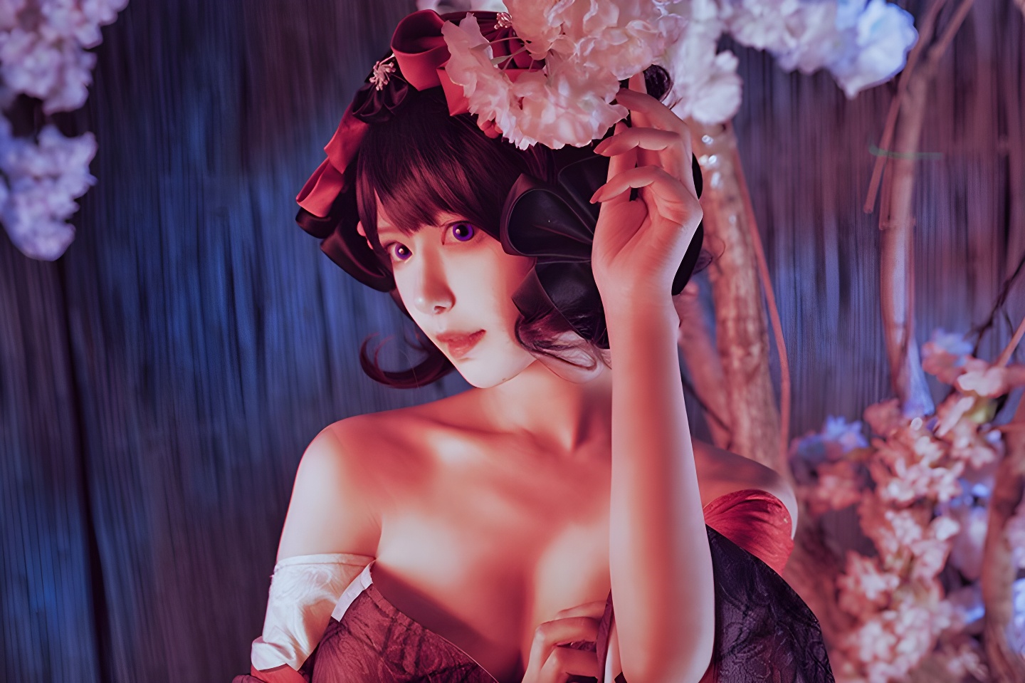 画仙COS小鹿鹿：夺命娇体与唯美性感的完美结合