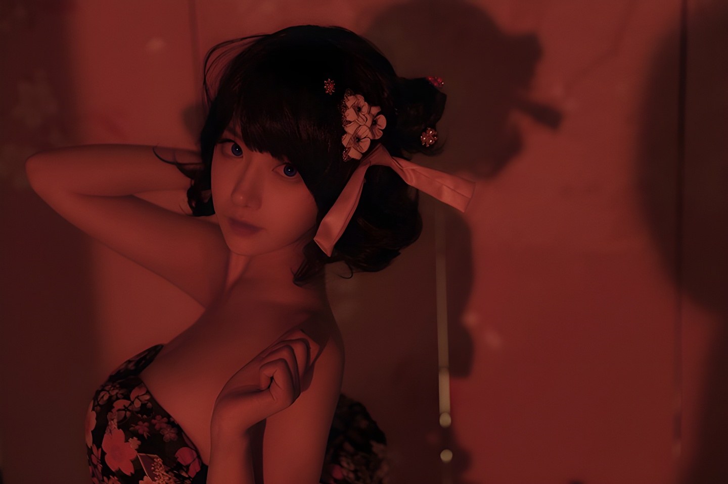 画仙COS小鹿鹿：夺命娇体与唯美性感的完美结合