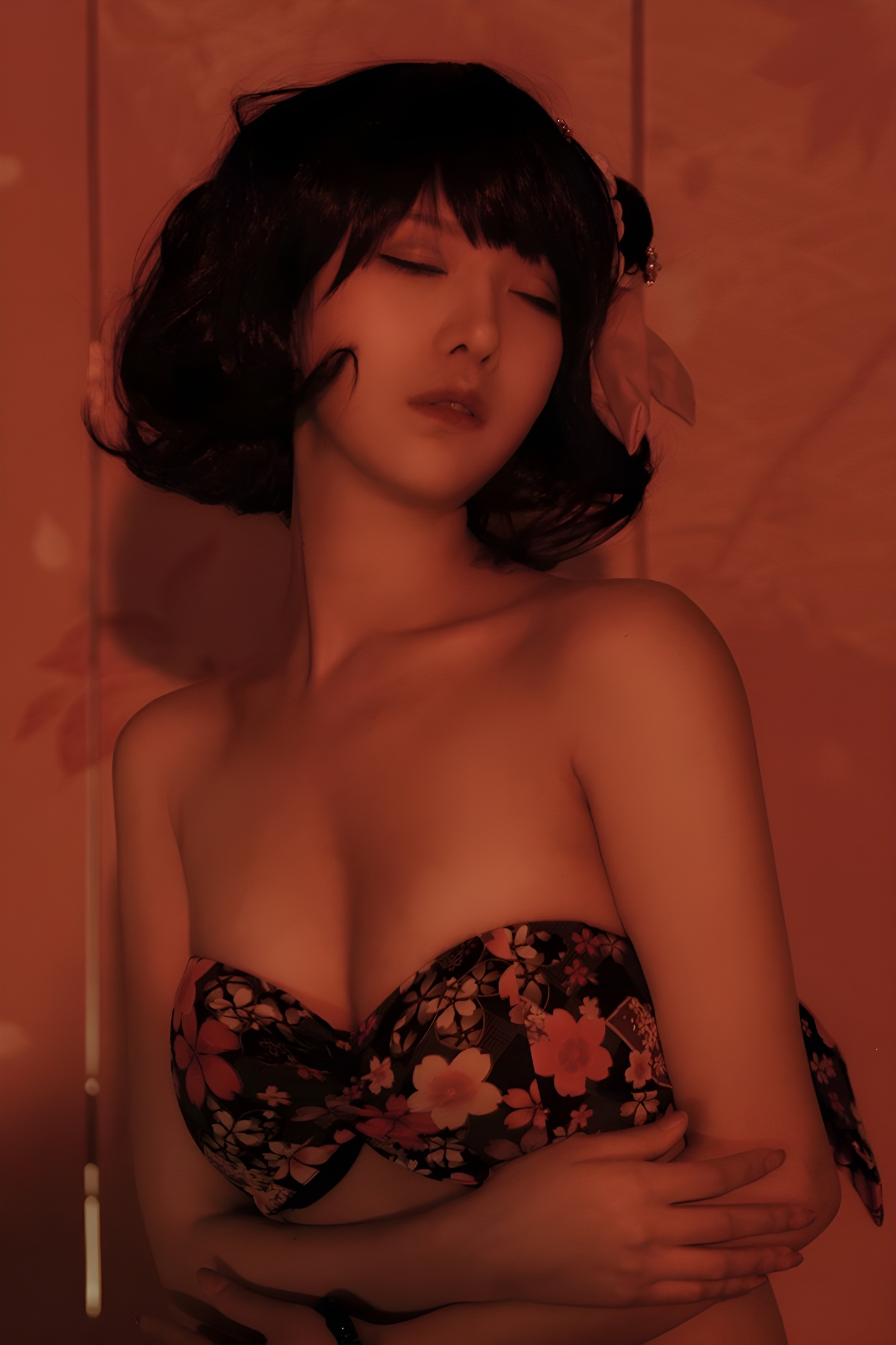 画仙COS小鹿鹿：夺命娇体与唯美性感的完美结合