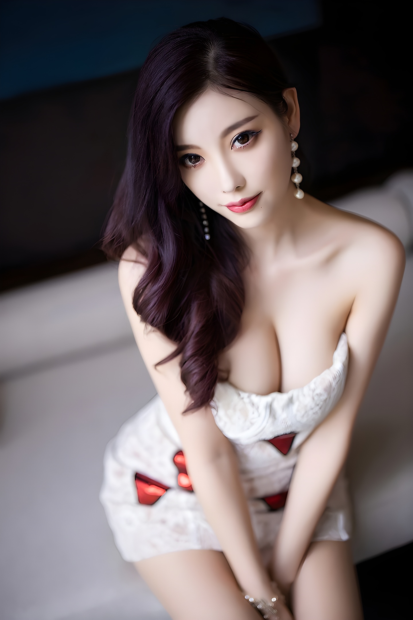 绝美女神杨晨晨：肉丝包臀深沟造型，尽显性感魅力