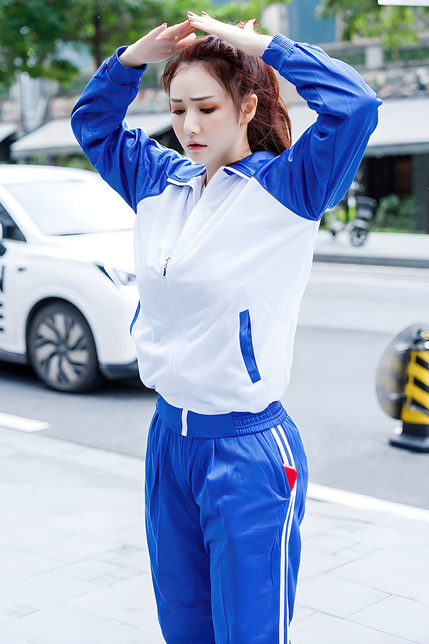 宝藏学生妹Evon：校服下的清纯与性感碰撞