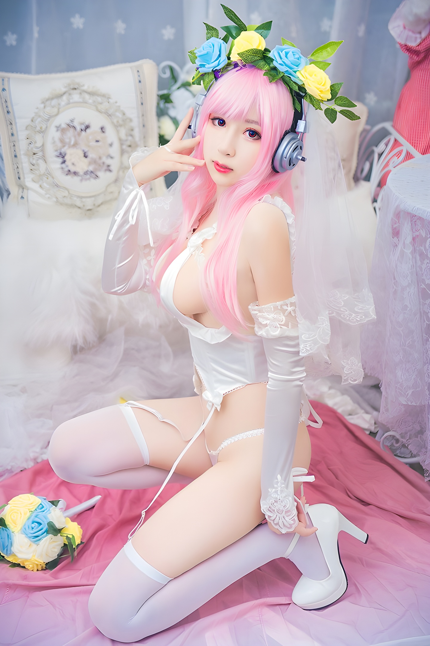 花花仙子小酥酱白丝高跟美乳侧漏：时尚与性感的完美结合