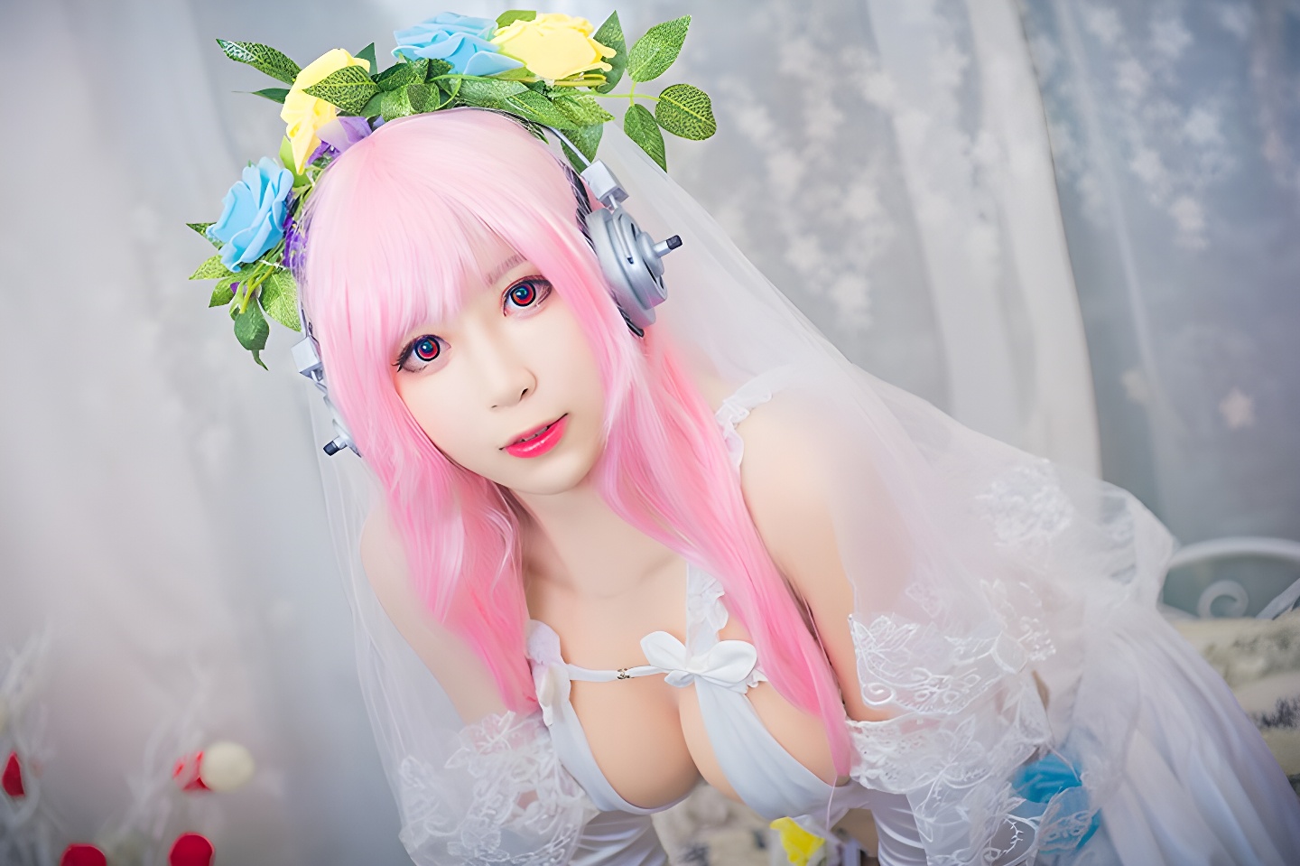 花花仙子小酥酱白丝高跟美乳侧漏：时尚与性感的完美结合