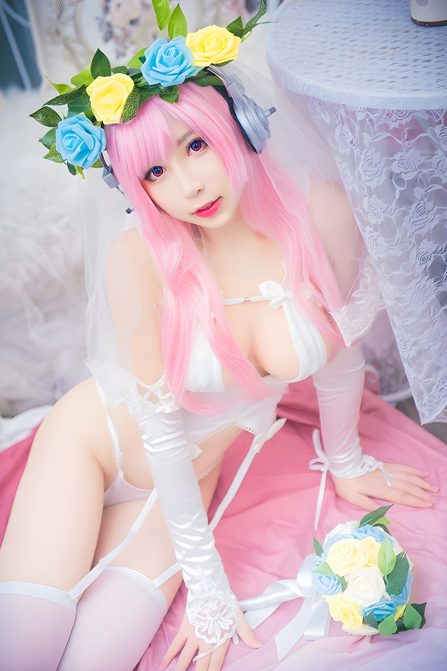 花花仙子小酥酱白丝高跟美乳侧漏：时尚与性感的完美结合