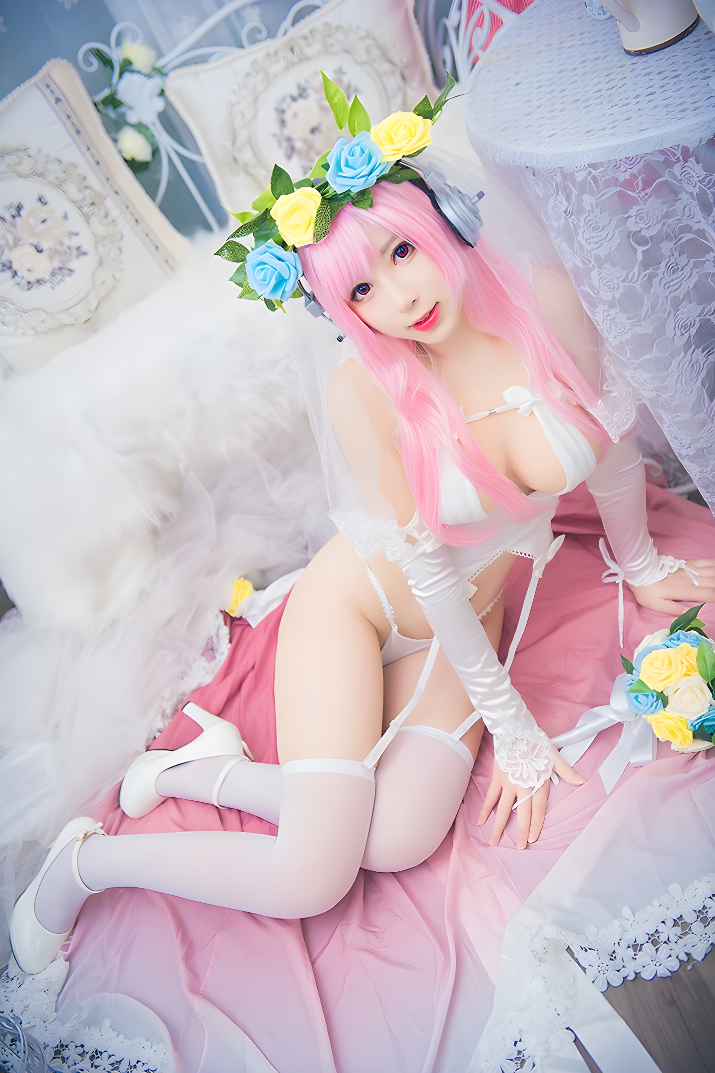 花花仙子小酥酱白丝高跟美乳侧漏：时尚与性感的完美结合