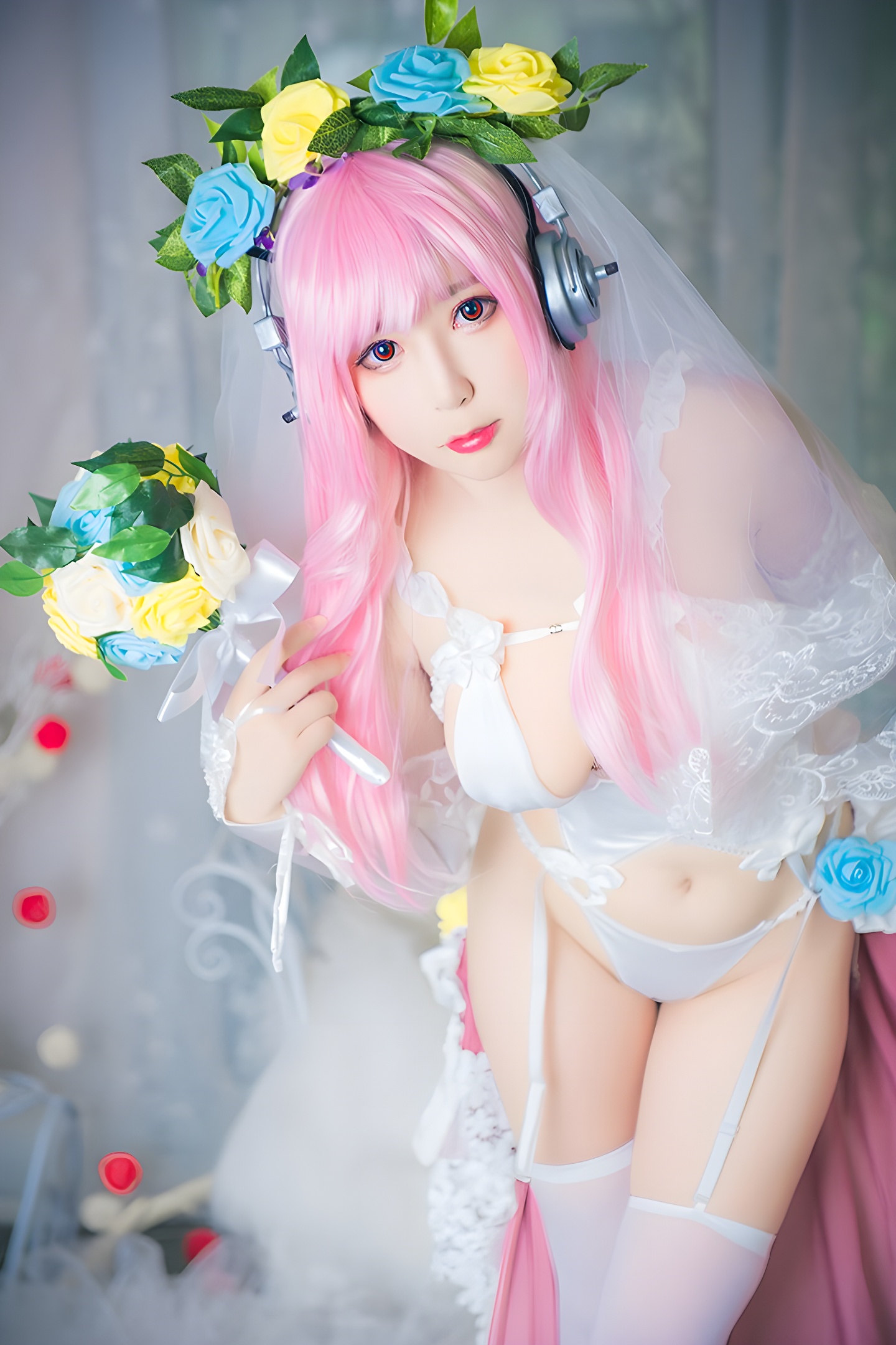 花花仙子小酥酱白丝高跟美乳侧漏：时尚与性感的完美结合