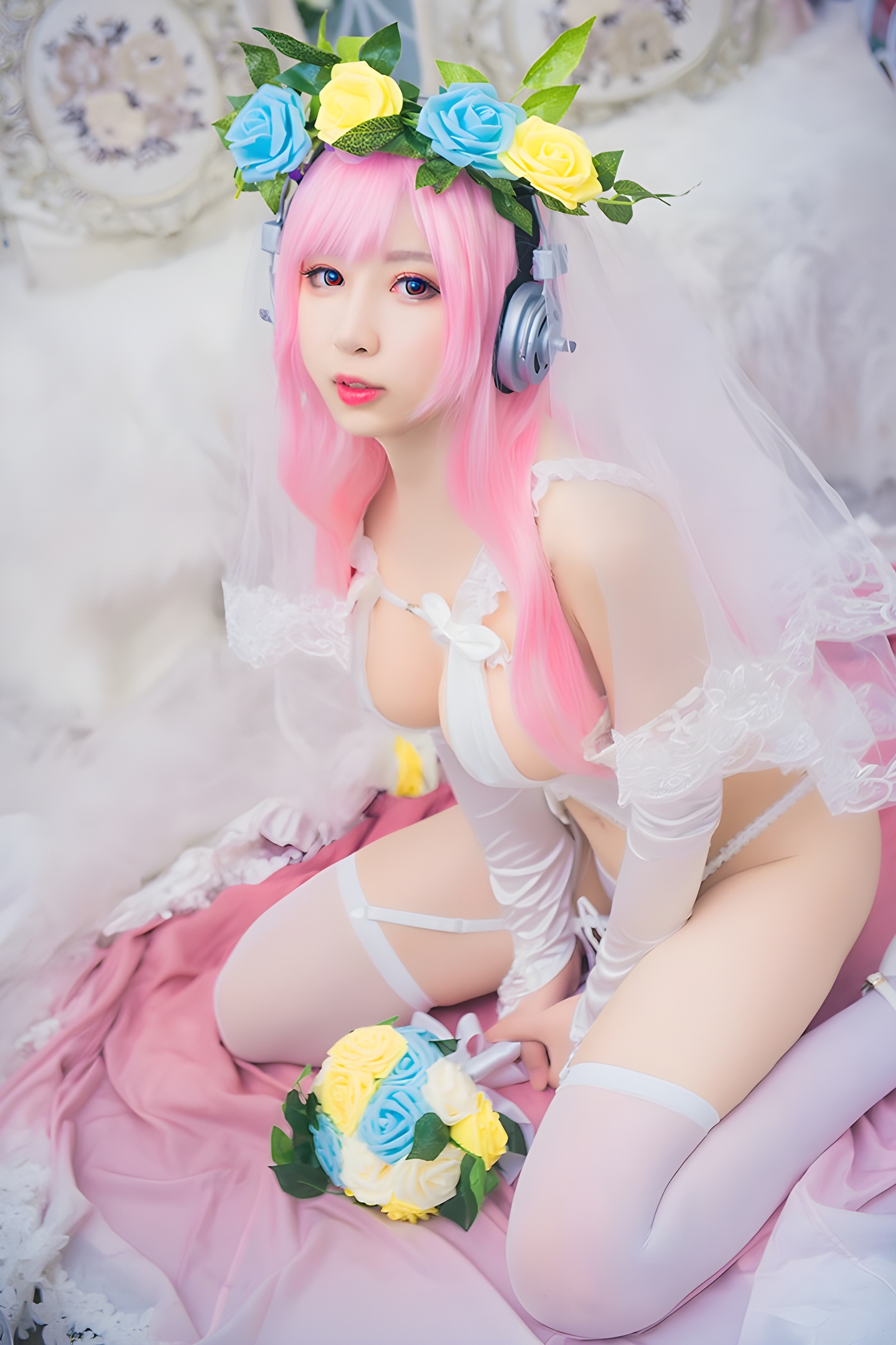 花花仙子小酥酱白丝高跟美乳侧漏：时尚与性感的完美结合