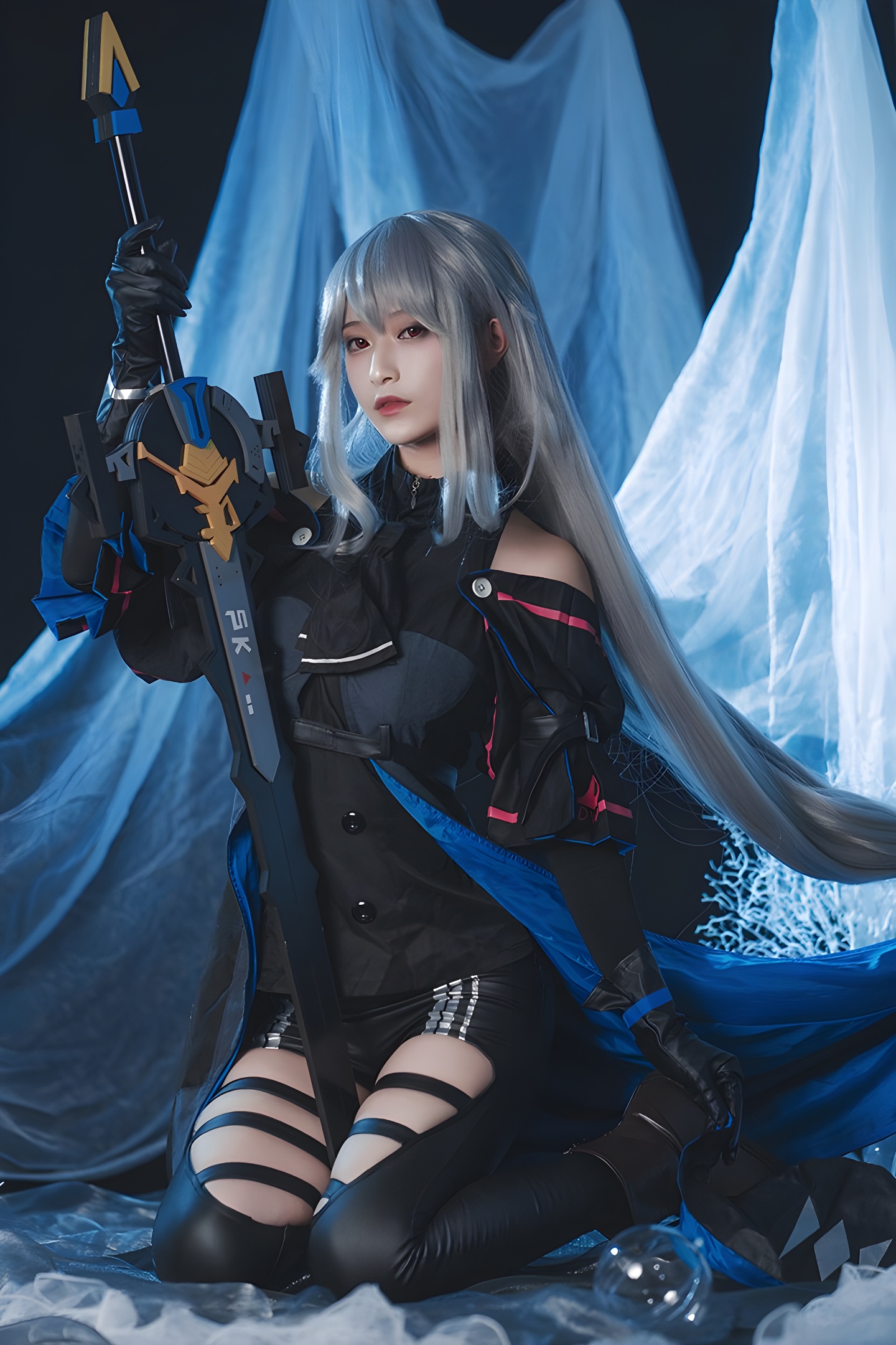 鬼舞禁欲束缚调教：COSPLAY与铁板烧的视觉盛宴