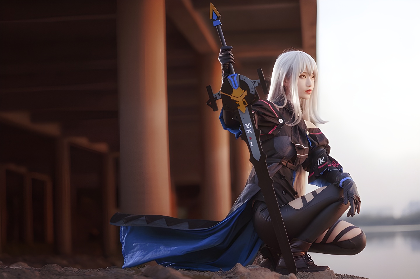 鬼舞禁欲束缚调教：COSPLAY与铁板烧的视觉盛宴