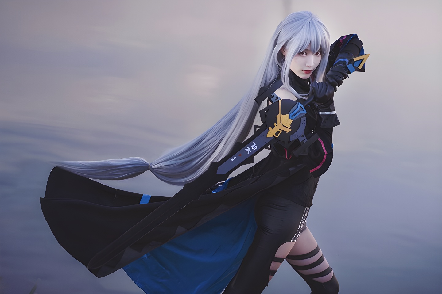 鬼舞禁欲束缚调教：COSPLAY与铁板烧的视觉盛宴