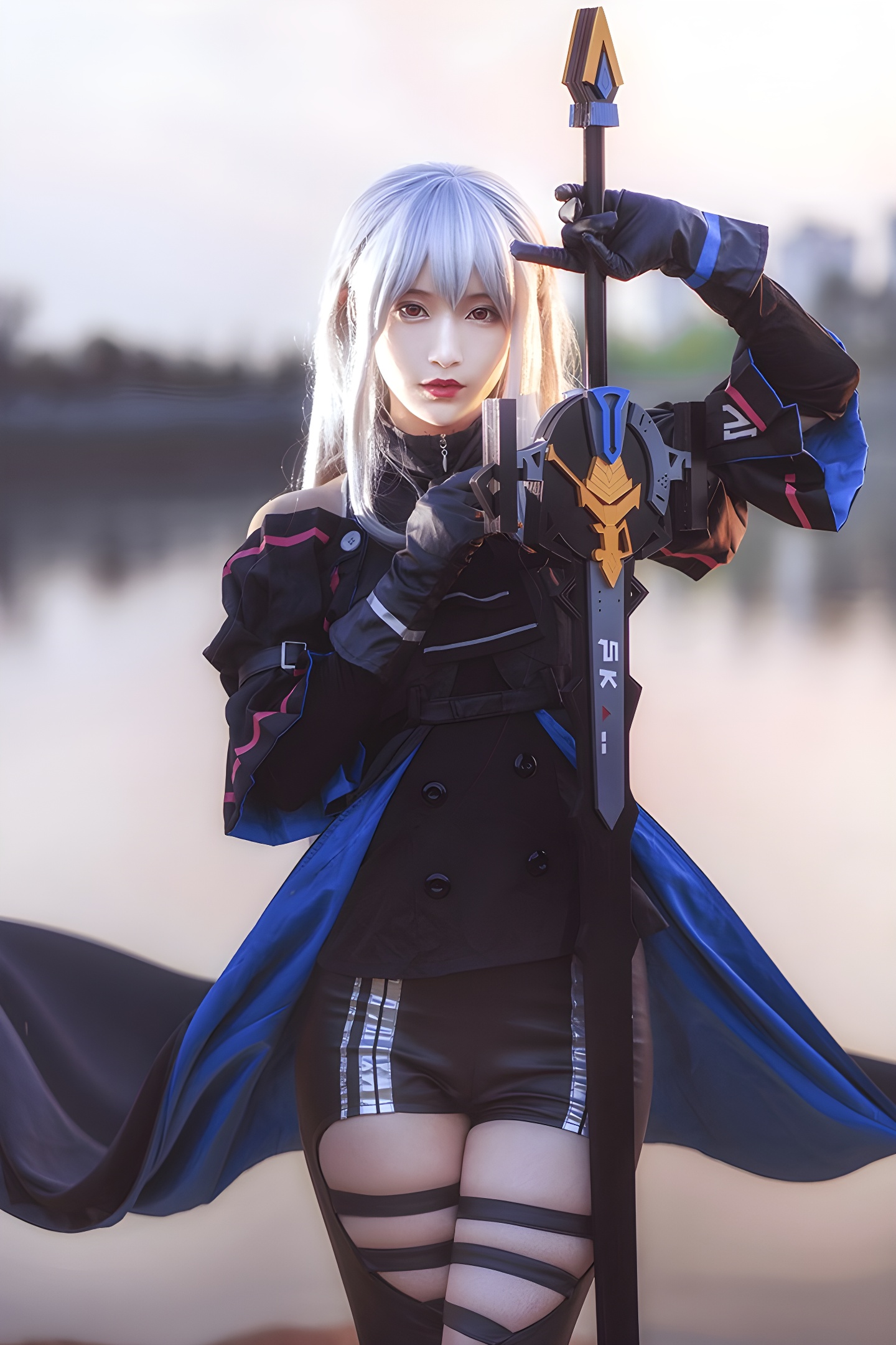 鬼舞禁欲束缚调教：COSPLAY与铁板烧的视觉盛宴