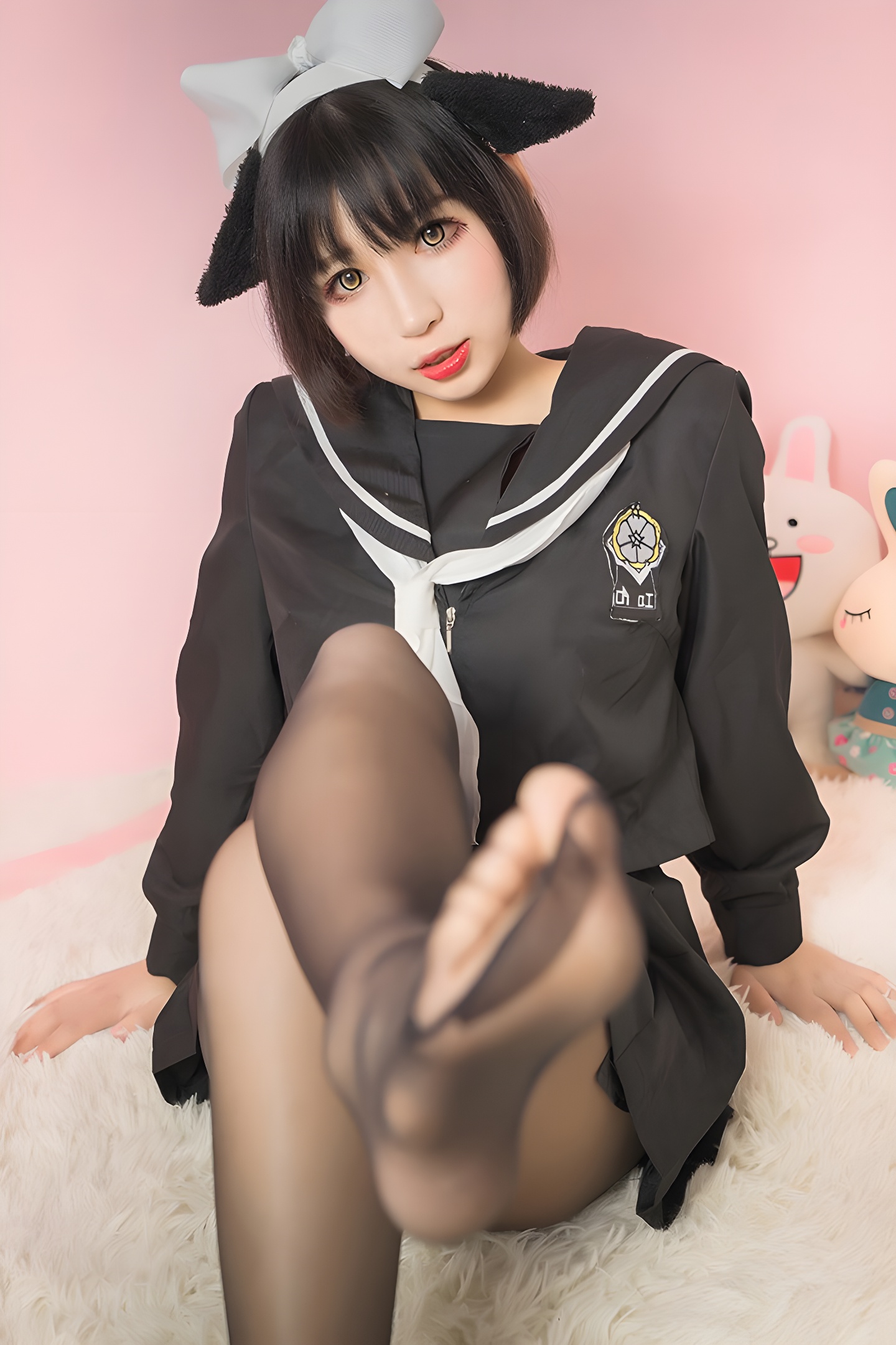 性感COS小酥酱美腿深沟写真集：可爱与性感的完美结合