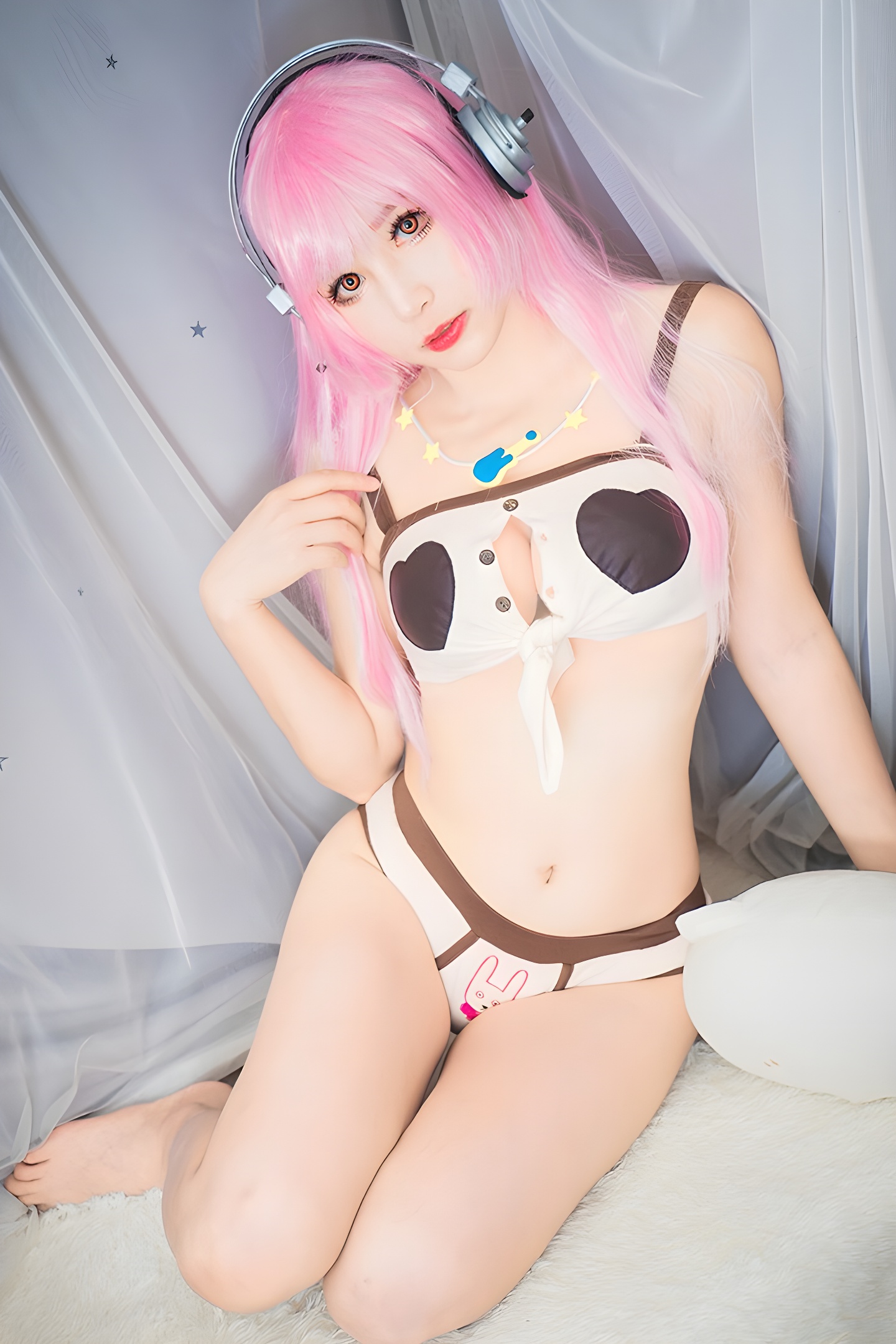 性感COS小酥酱美腿深沟写真集：可爱与性感的完美结合