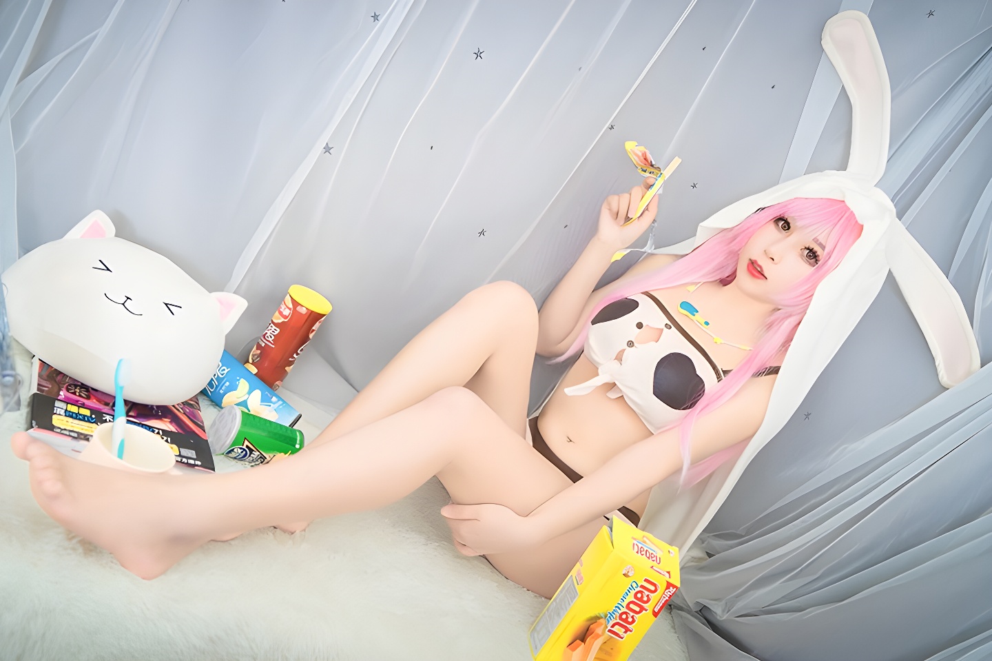 性感COS小酥酱美腿深沟写真集：可爱与性感的完美结合