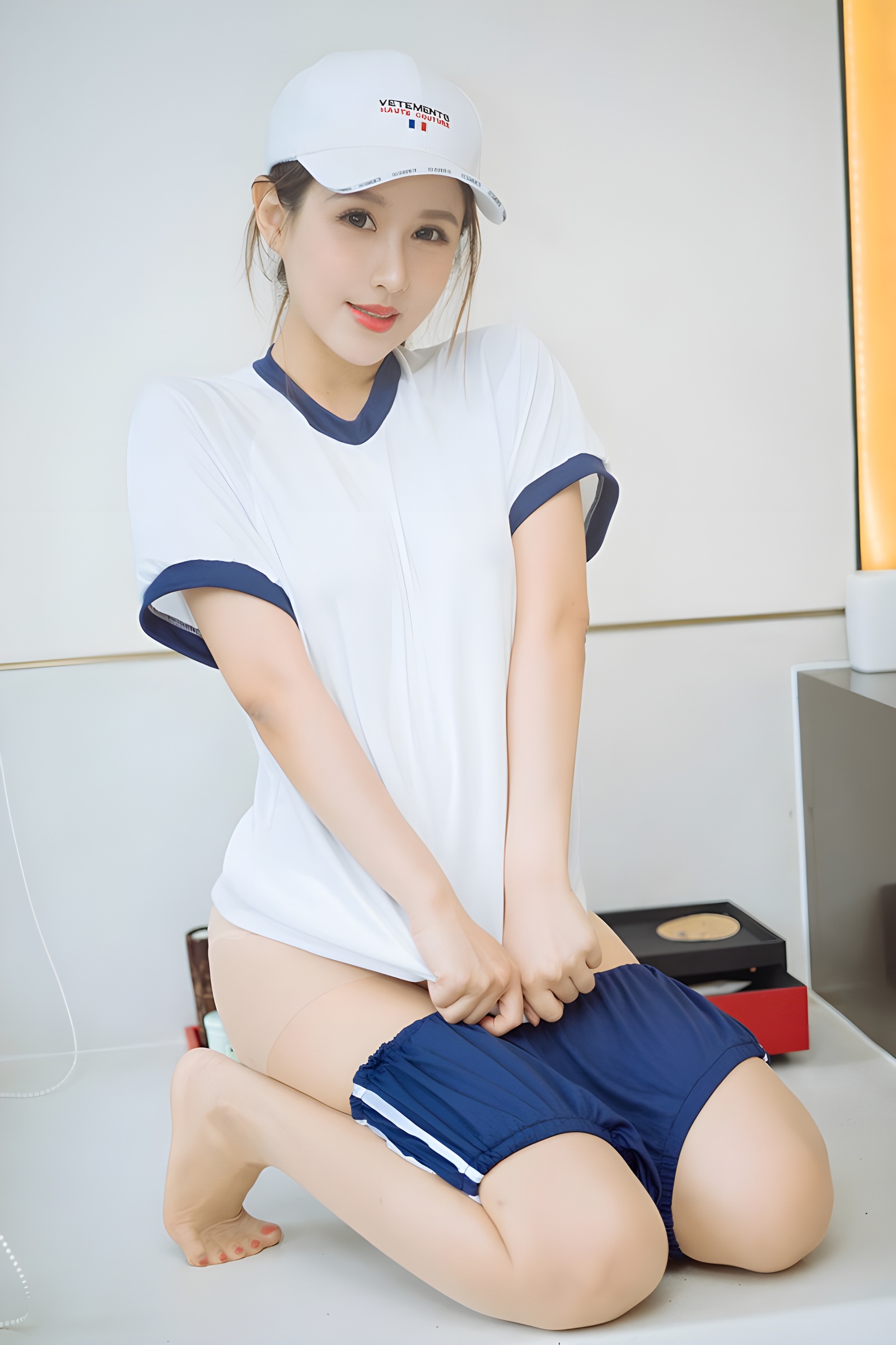 徐安安运动写真：肉丝蜜臀与健康活力的完美结合