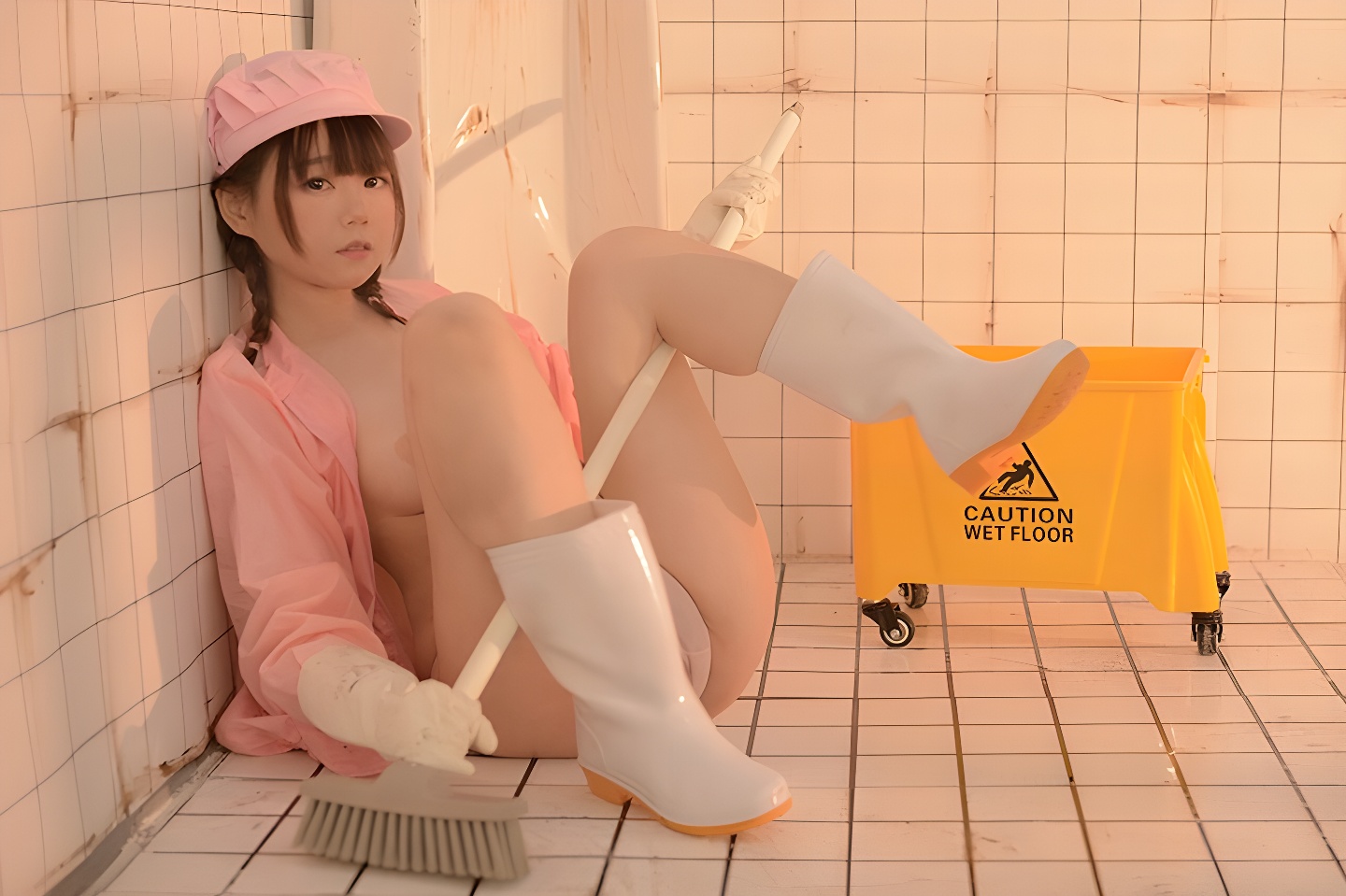 稚嫩清洁员肉肉蜜汁肉体阳光下的真实瞬间