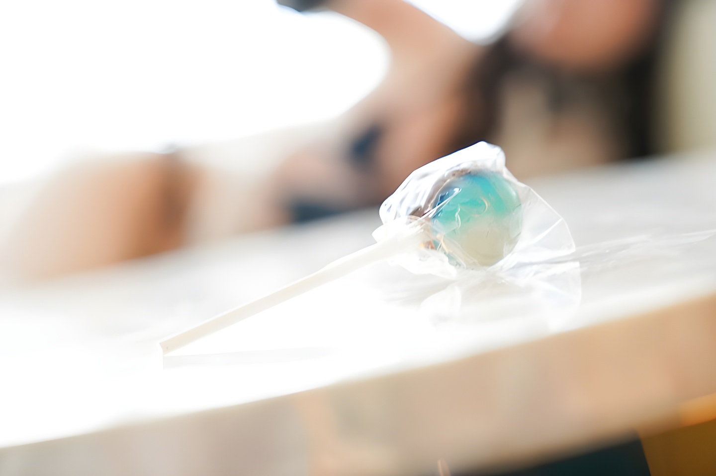 糖果女仆糯美子：甜美与性感的完美融合，爆乳造型惊艳全场