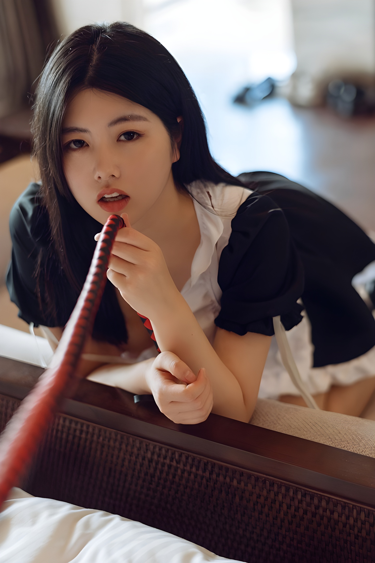 娜露蜜汁丝袜美臀：女仆诱惑的极致展现