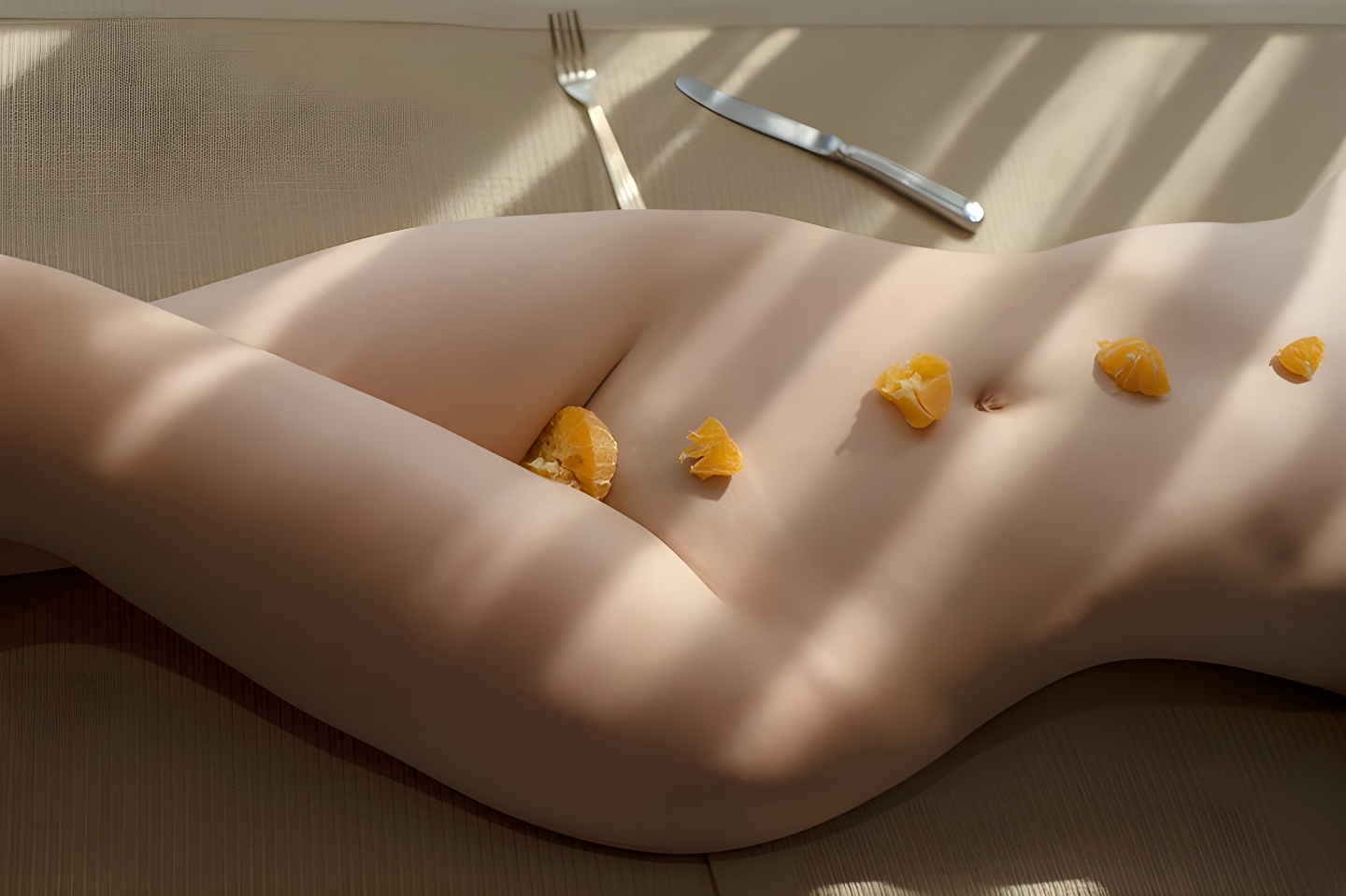 探索沈梦瑶的人体盛宴：裸身与食物的视觉奇观