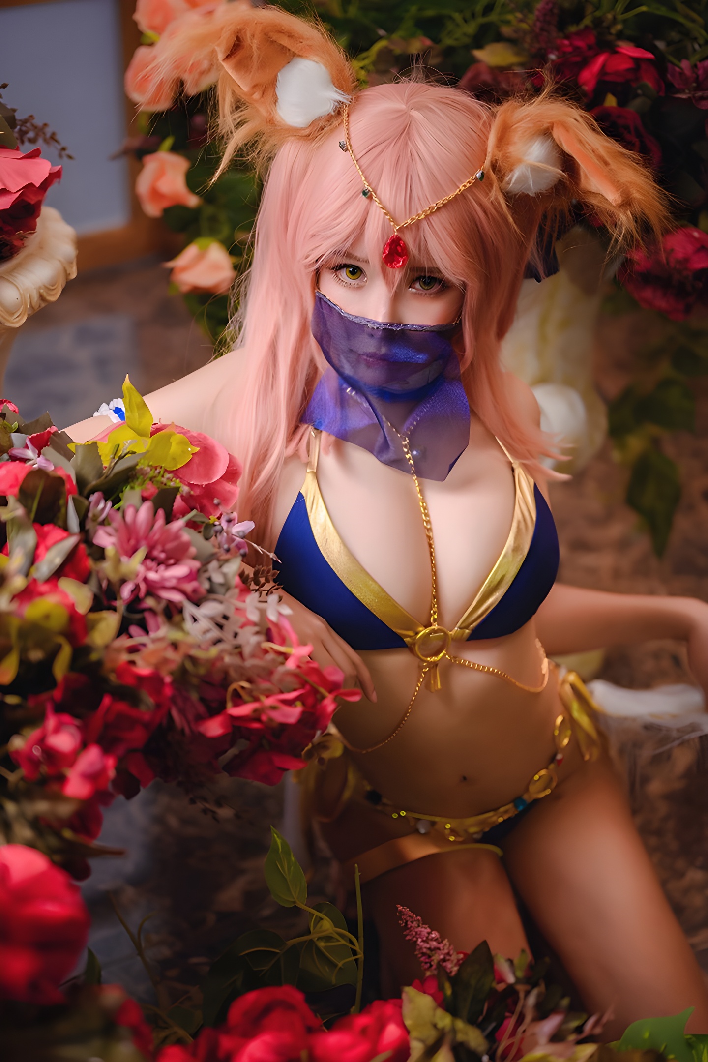 探索极品狐妖与莫子傲的奇幻世界：美乳与魅力的视觉盛宴