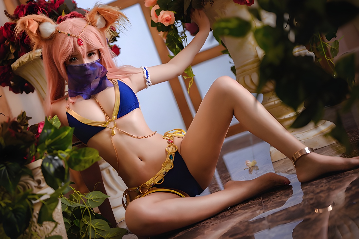 探索极品狐妖与莫子傲的奇幻世界：美乳与魅力的视觉盛宴