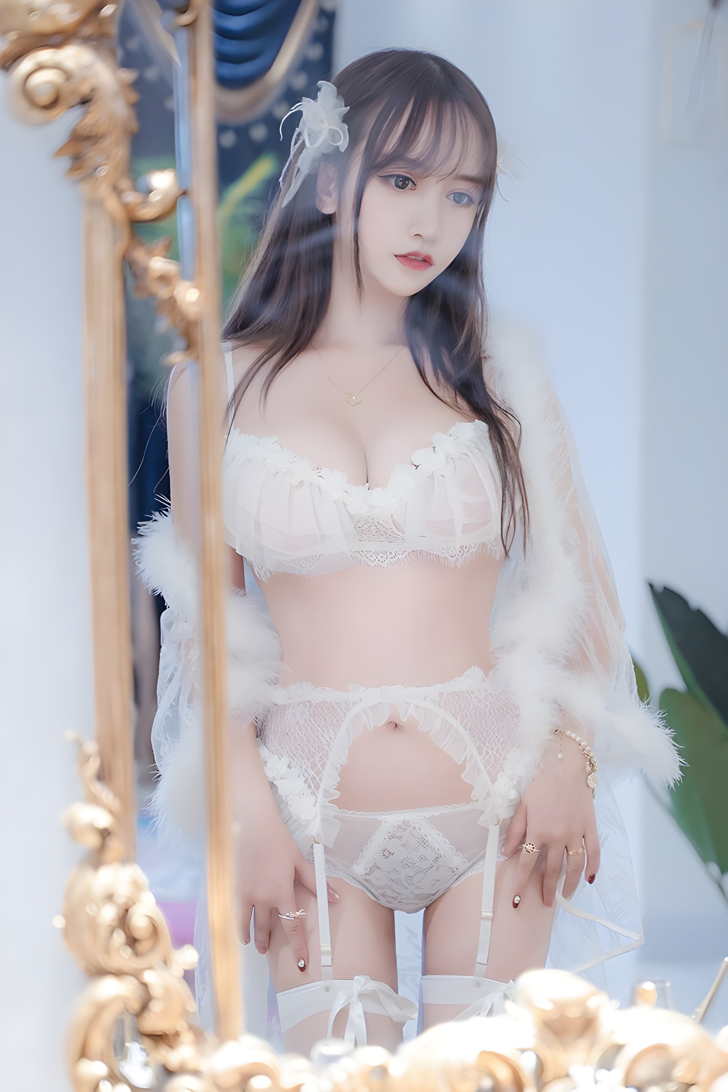 蜜汁少女米线线梦幻睡衣写真，尽显优雅身材曲线