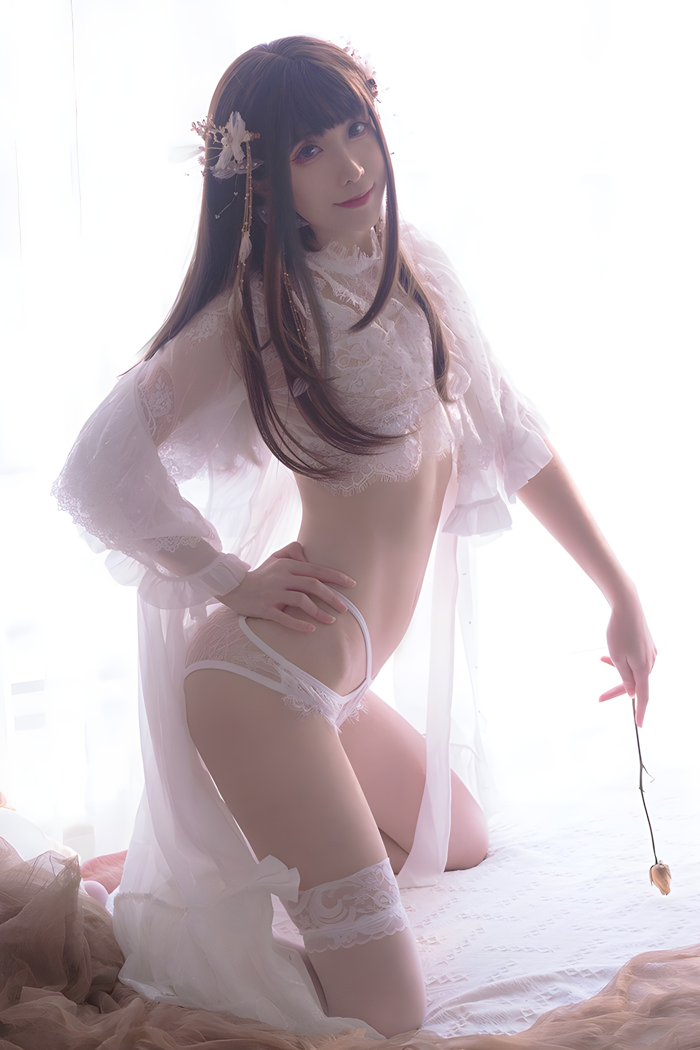 仙女妹妹翎柒蕾丝镂空睡衣：隐约露出的性感与优雅