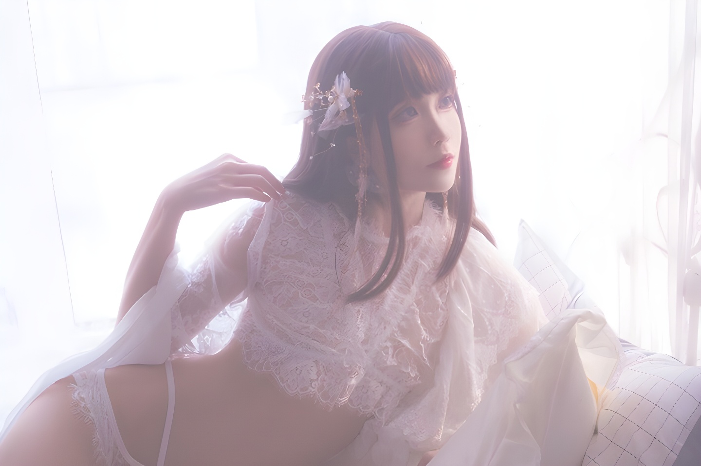 仙女妹妹翎柒蕾丝镂空睡衣：隐约露出的性感与优雅