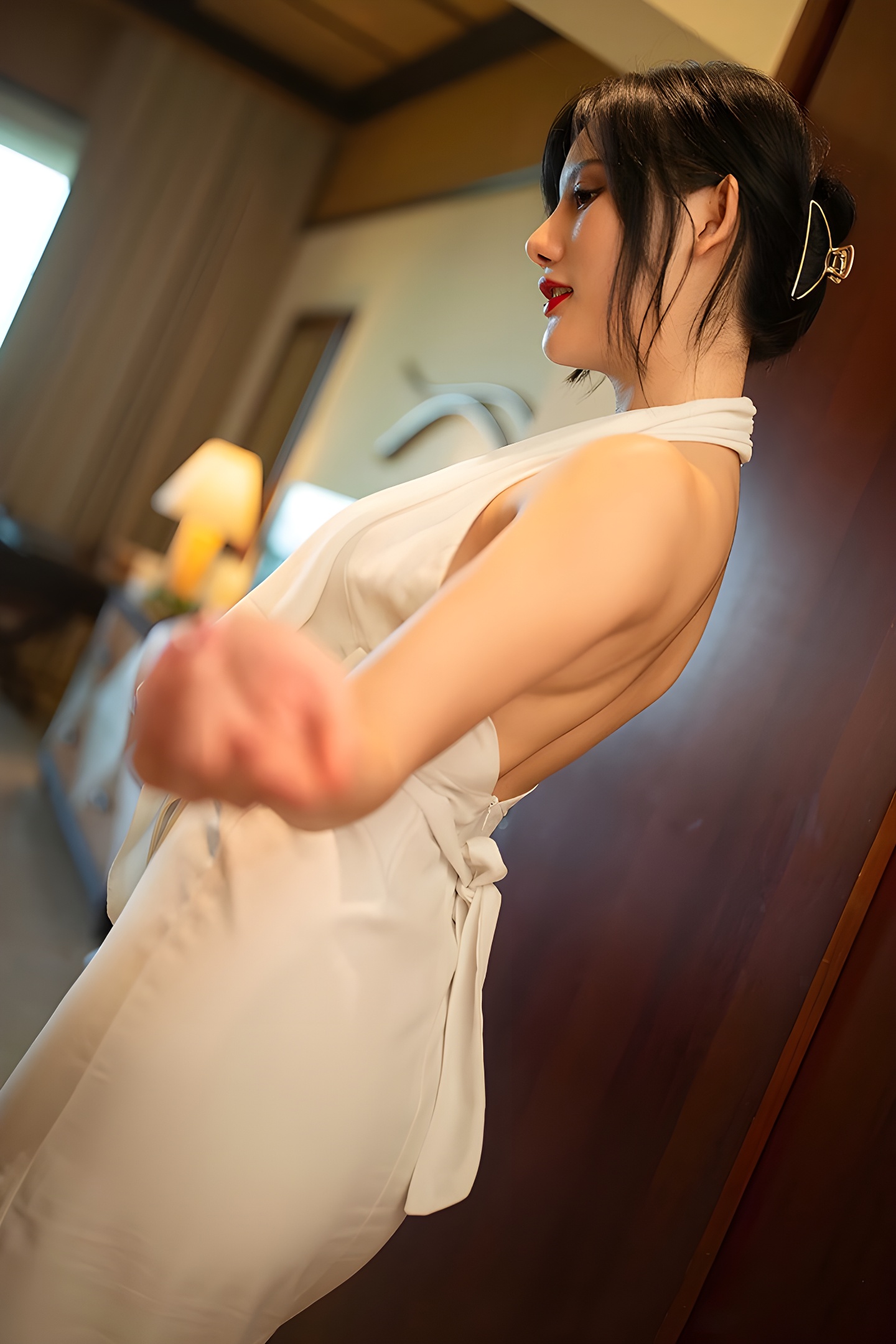 阿朱性感肉丝美脚，代言风采夺人魄