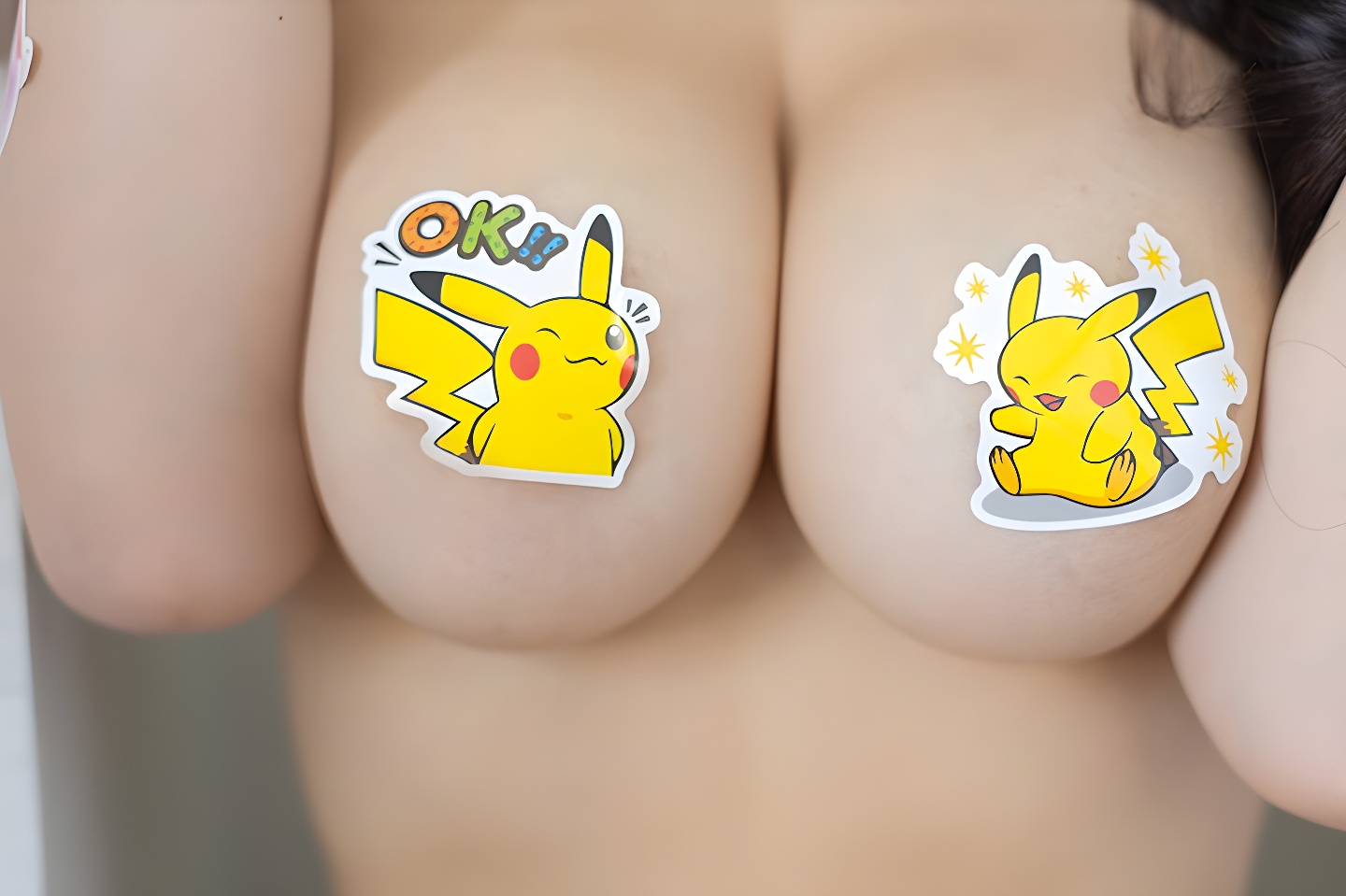 激萌皮卡丘朱可：儿童颜巨乳的可爱与性感完美融合