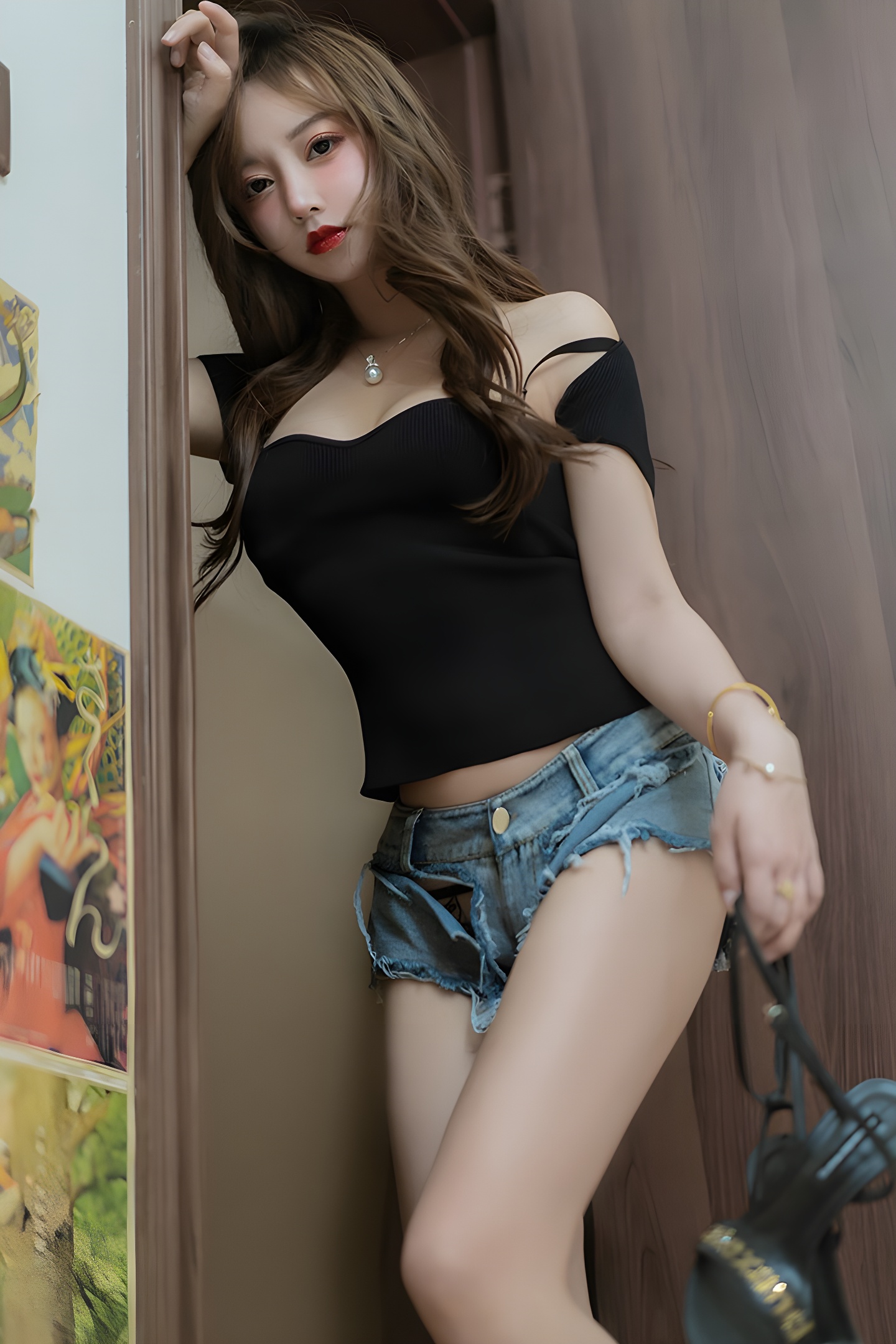 蜜桃小妹米线线蛇臀蜂腰醉酒写真集：自然流露的性感与自信