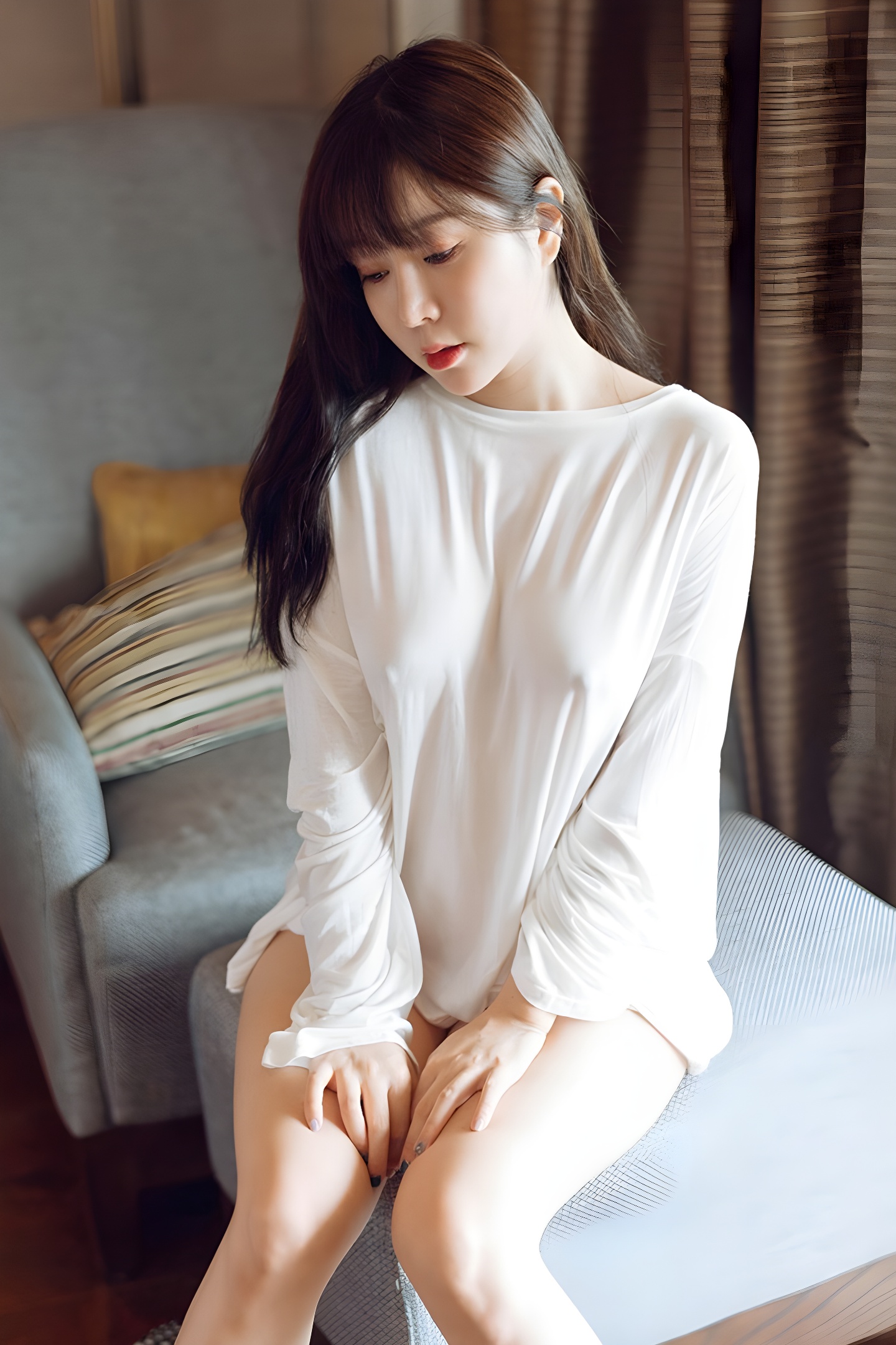 王雨纯豪乳深沟写真：性感与优雅的完美结合