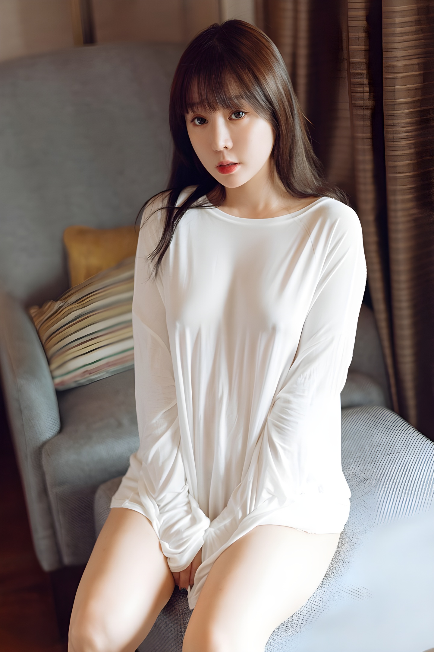 王雨纯豪乳深沟写真：性感与优雅的完美结合