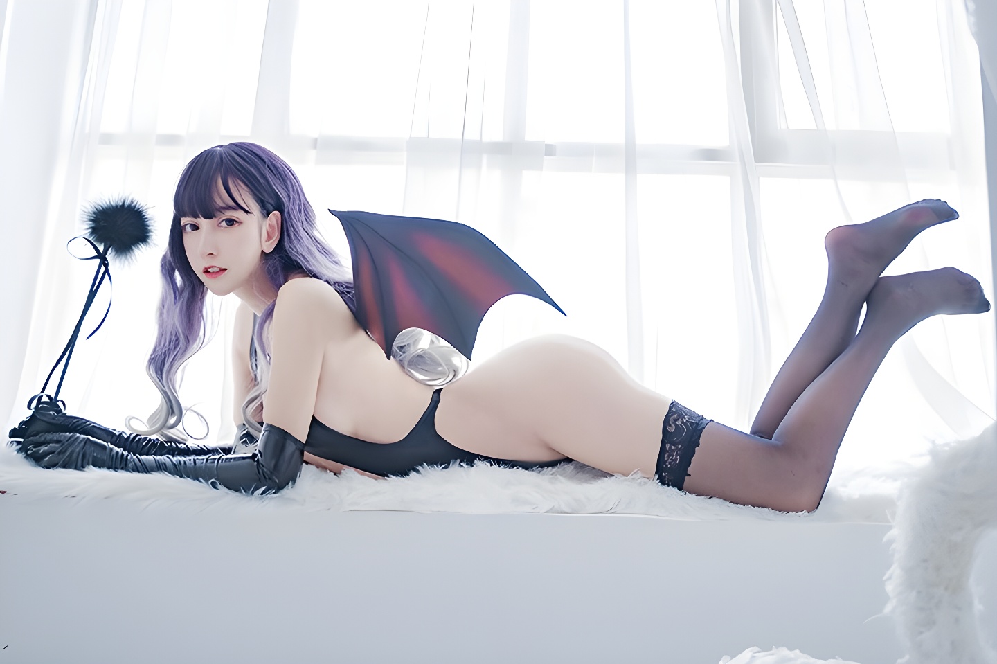 嗜血小恶魔米线线三点胶衣造型：大胆尺度与暗黑魅力的完美结合