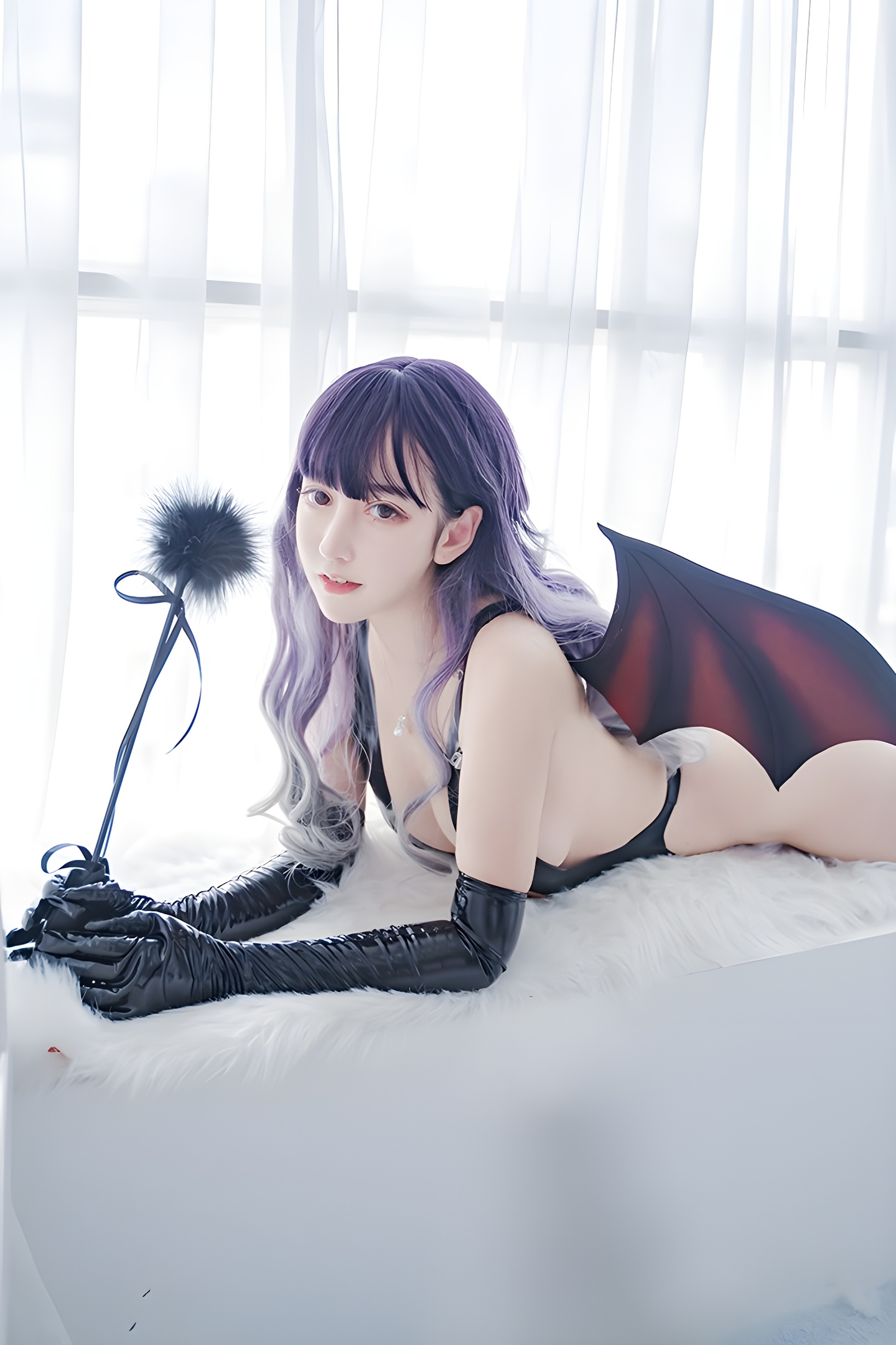 嗜血小恶魔米线线三点胶衣造型：大胆尺度与暗黑魅力的完美结合