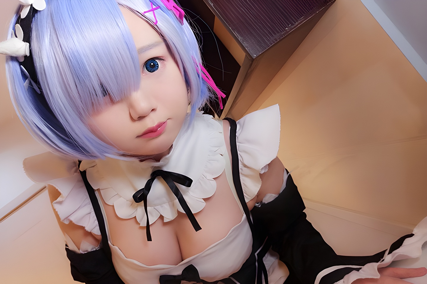 二次元蕾姆女仆肉肉身材暴露图集：视觉与幻想的双重盛宴