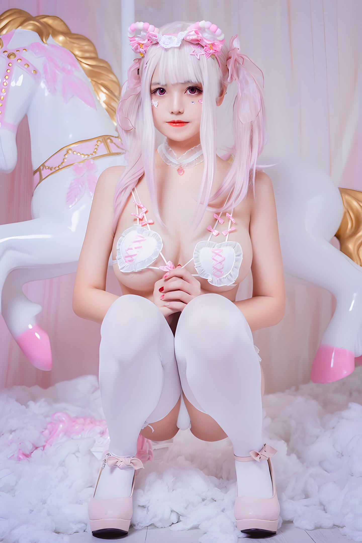 蜜汁猫裘的情趣萌妹造型：丝滑巨乳与美腿勾魂的视觉盛宴