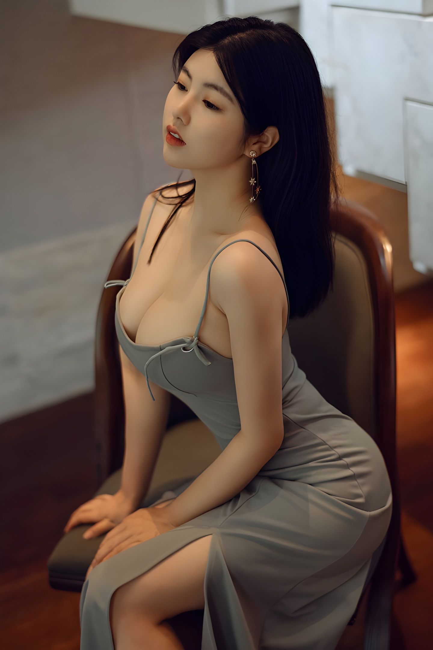 娜露傲人巨乳娇喘中展现极致性感魅力