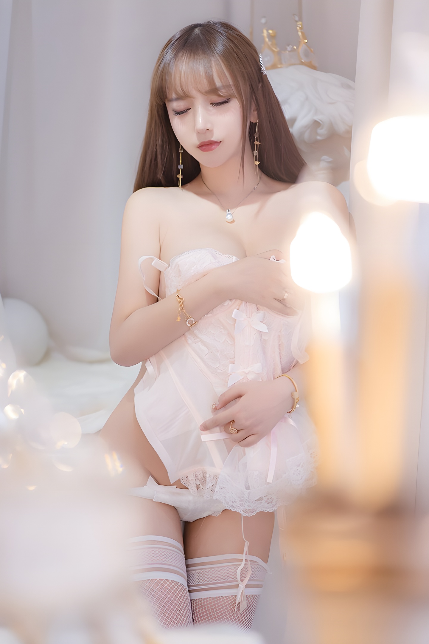 探索米线线的蕾丝世界：激萌与性感的完美结合